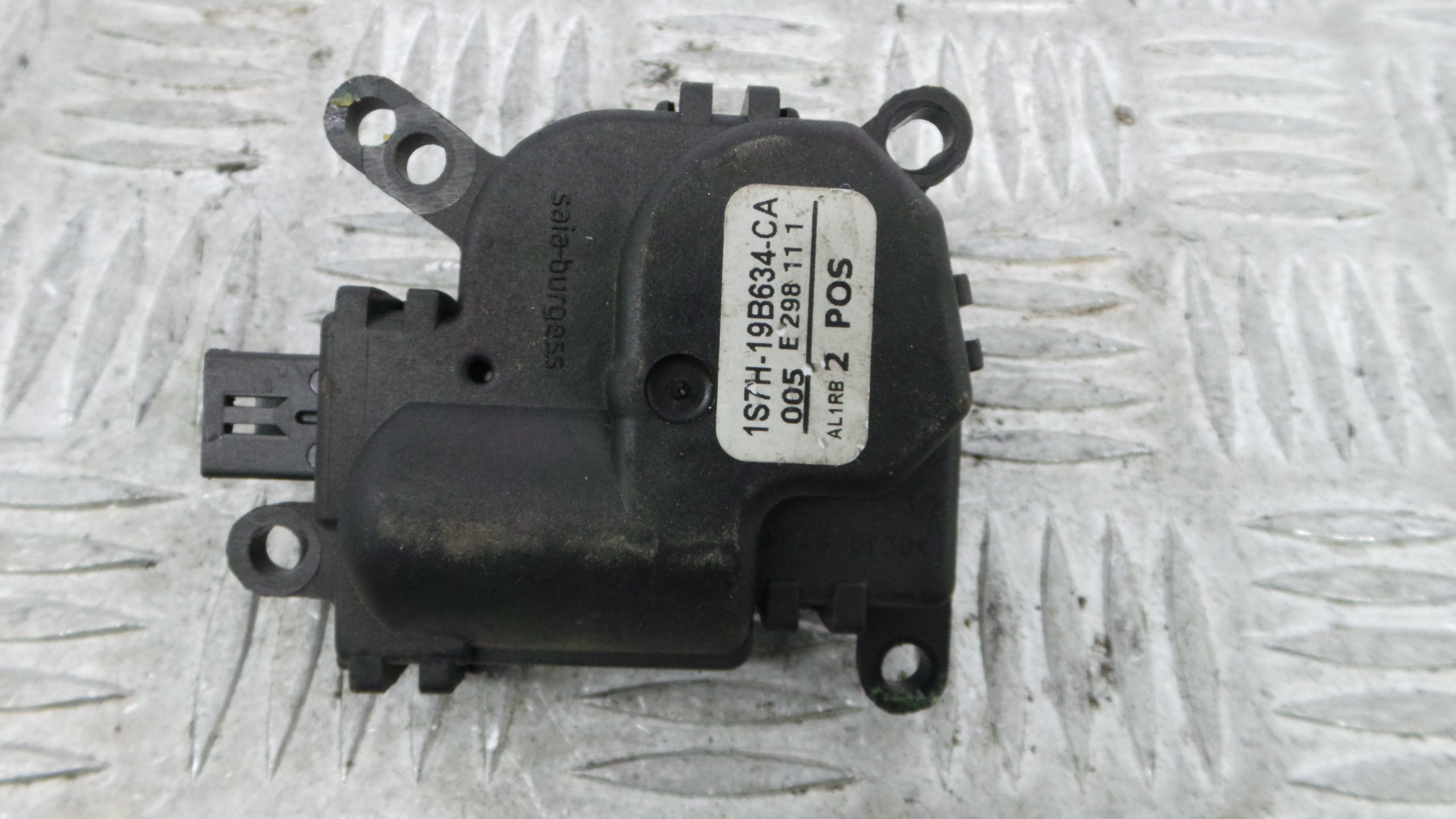 Atuador do Circuito de Ar 1S7H-19B634-CA - FORD FIESTA VI (CB1, CCN)-33644299