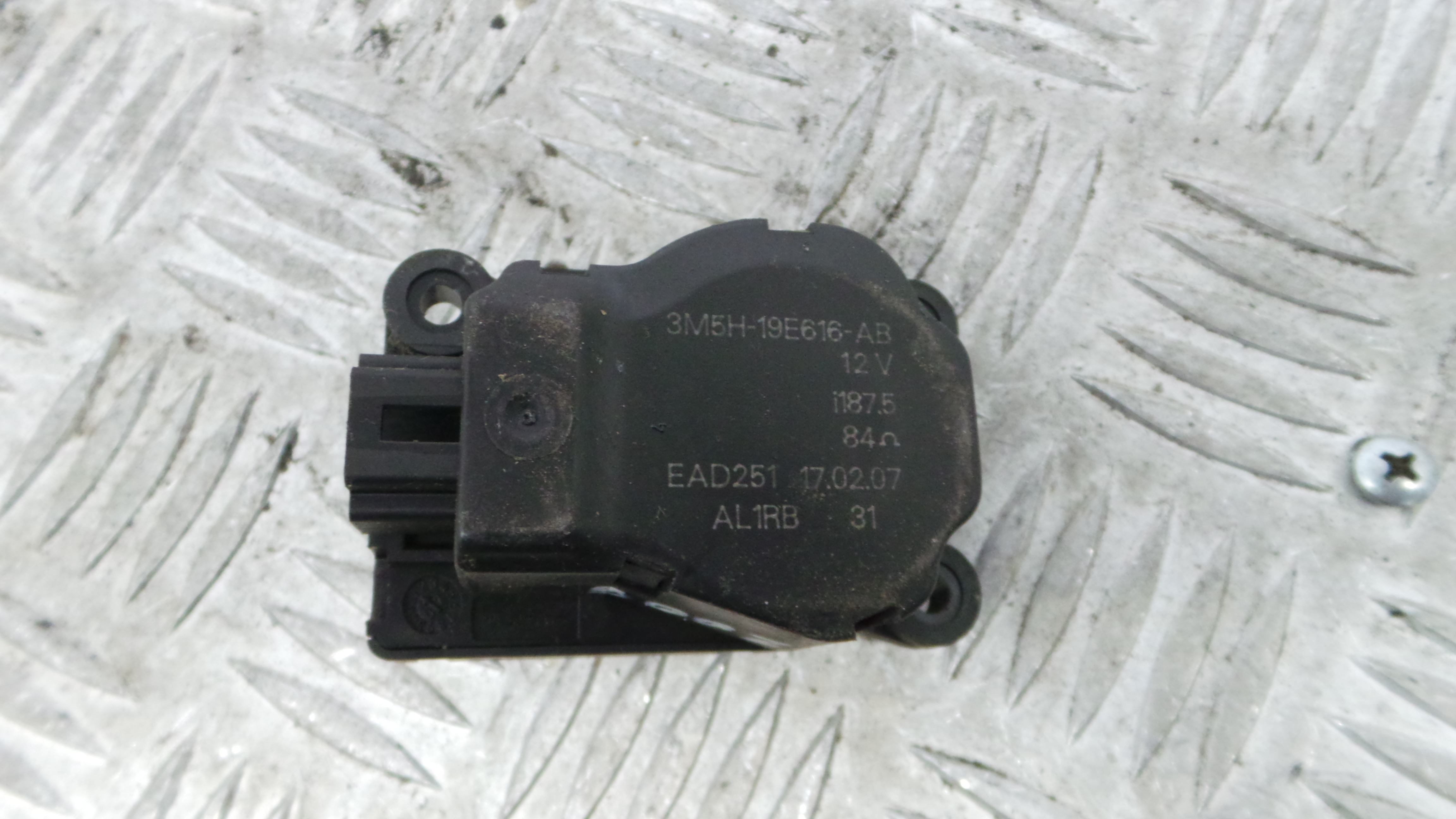 Atuador do Circuito de Ar  3M5H-19E616-AB - FORD FOCUS II (DA_, HCP, DP)-33644332