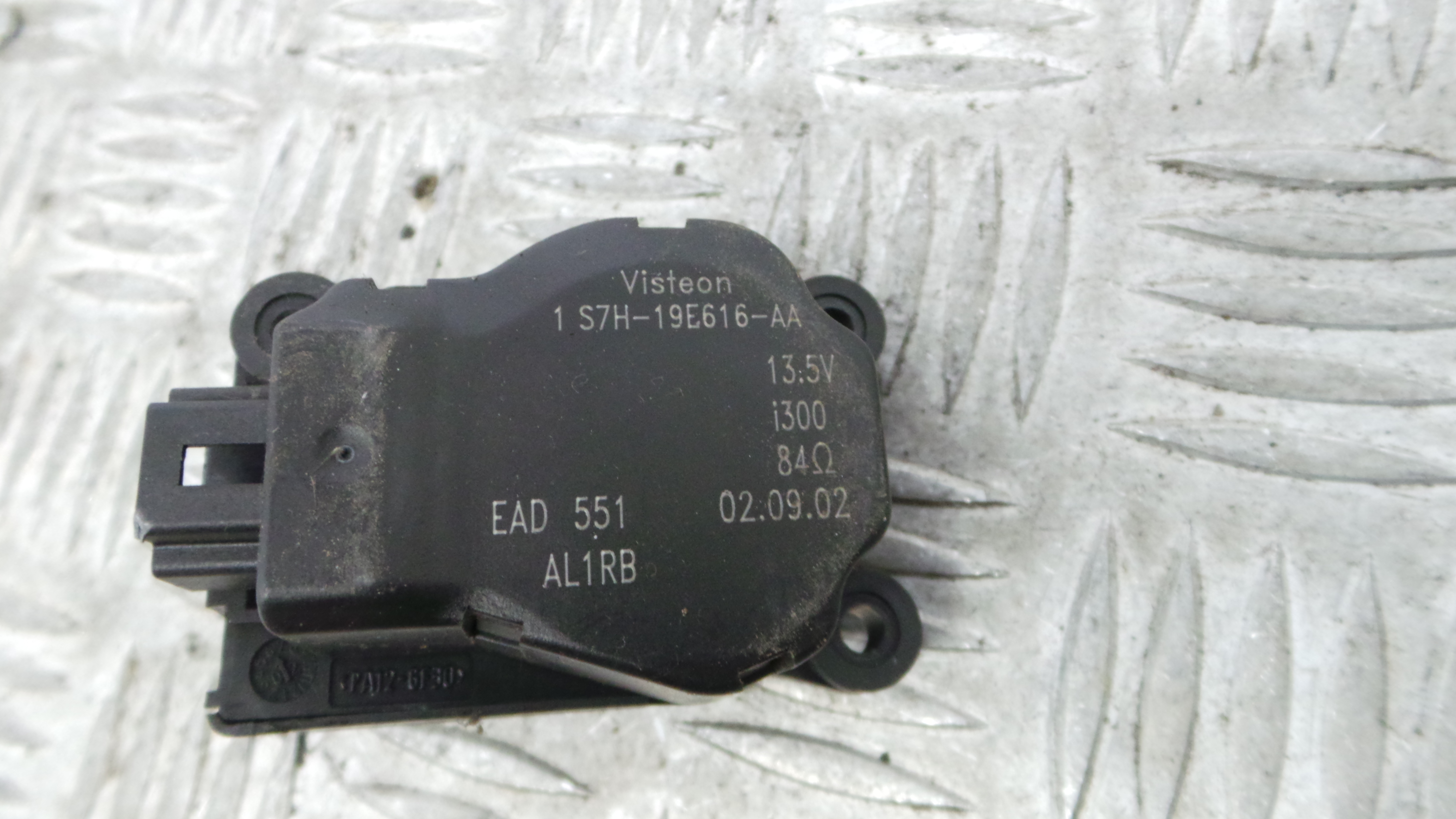 Atuador do Circuito de Ar 1S7H-19E616-AA - FORD MONDEO III (B5Y)-33644350 Atuador do Circuito de Ar 1S7H-19E616-AA - FORD MONDEO III (B5Y)-33644350