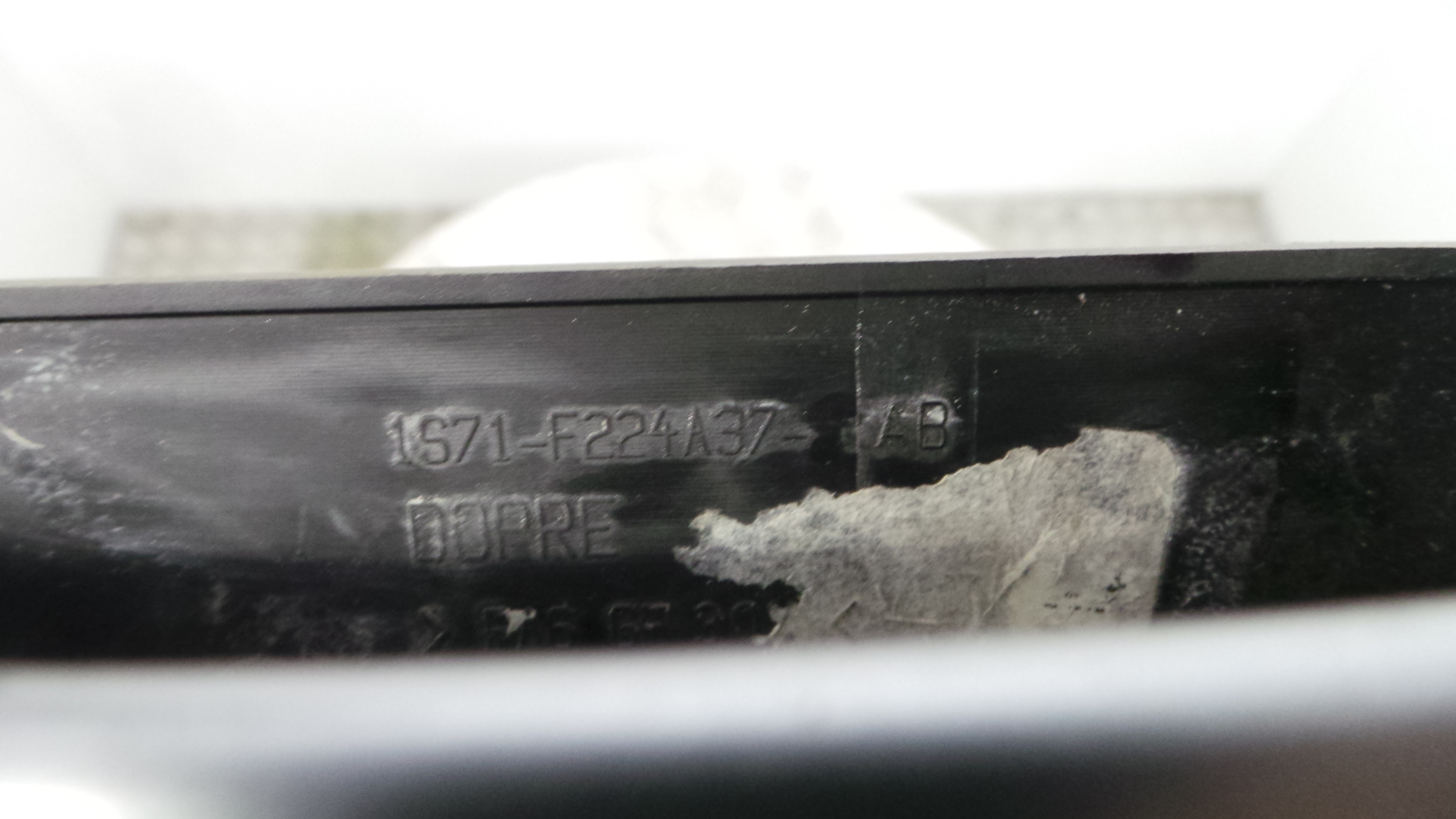 Puxador Exterior Frente Esquerdo 1S71-F224A37-AB - FORD MONDEO III (B5Y)-33644353