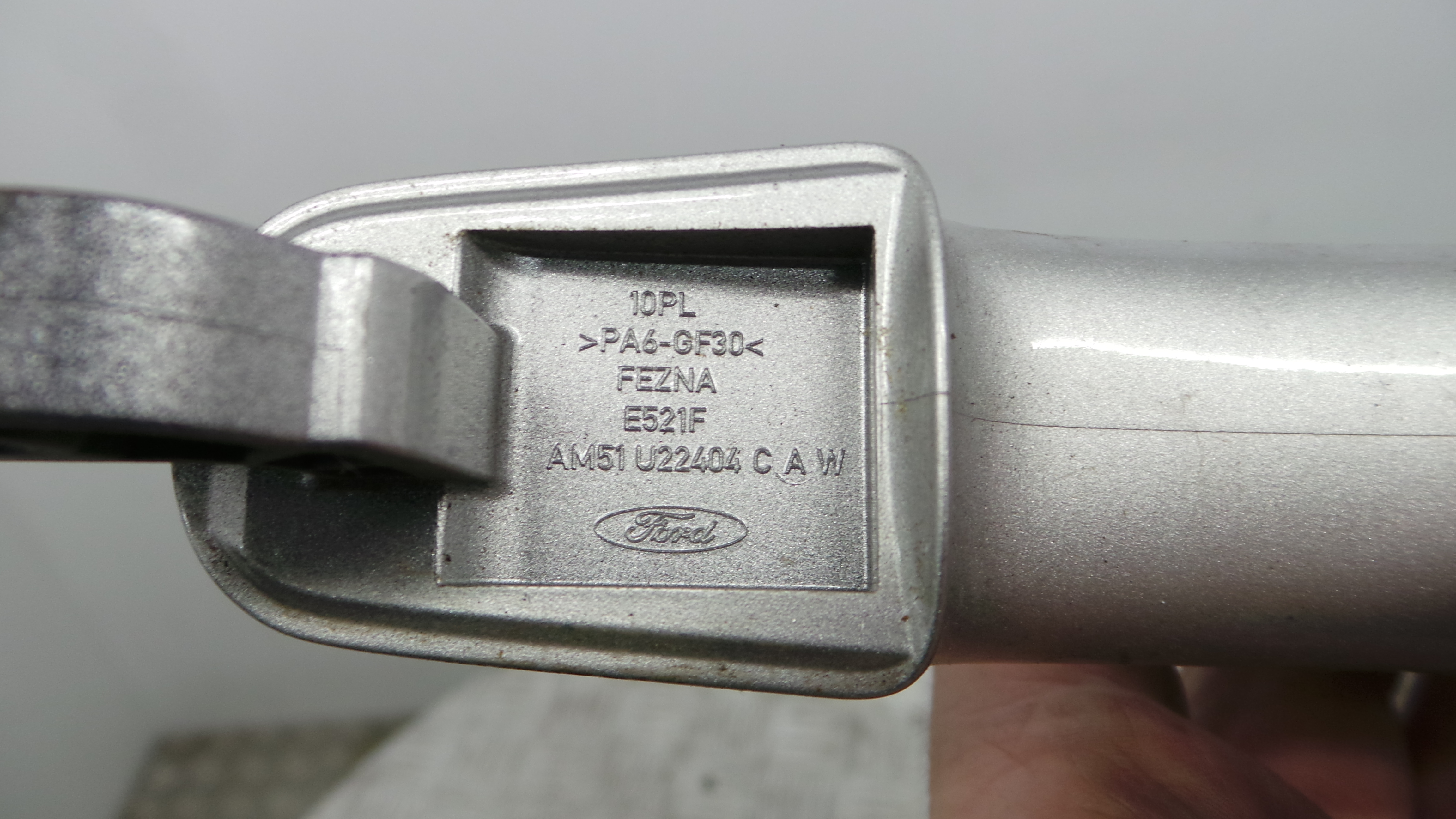 Puxador Exterior Trás esquerdo AM51-U22404-CAW - FORD FOCUS III-33644377