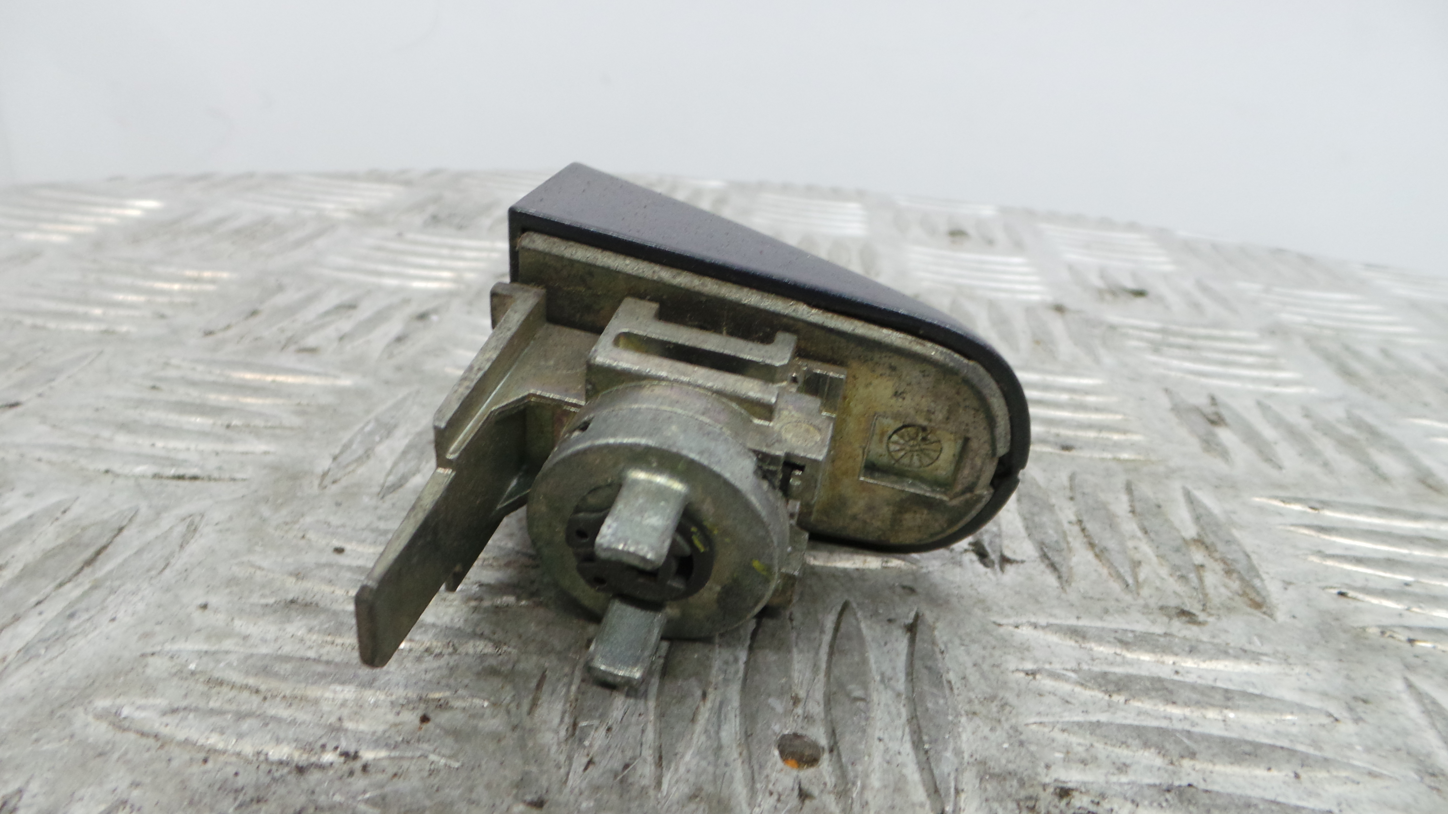 Canhão De Fechadura 3M5A-R21990A-H - FORD C-MAX (DM2)-33644411