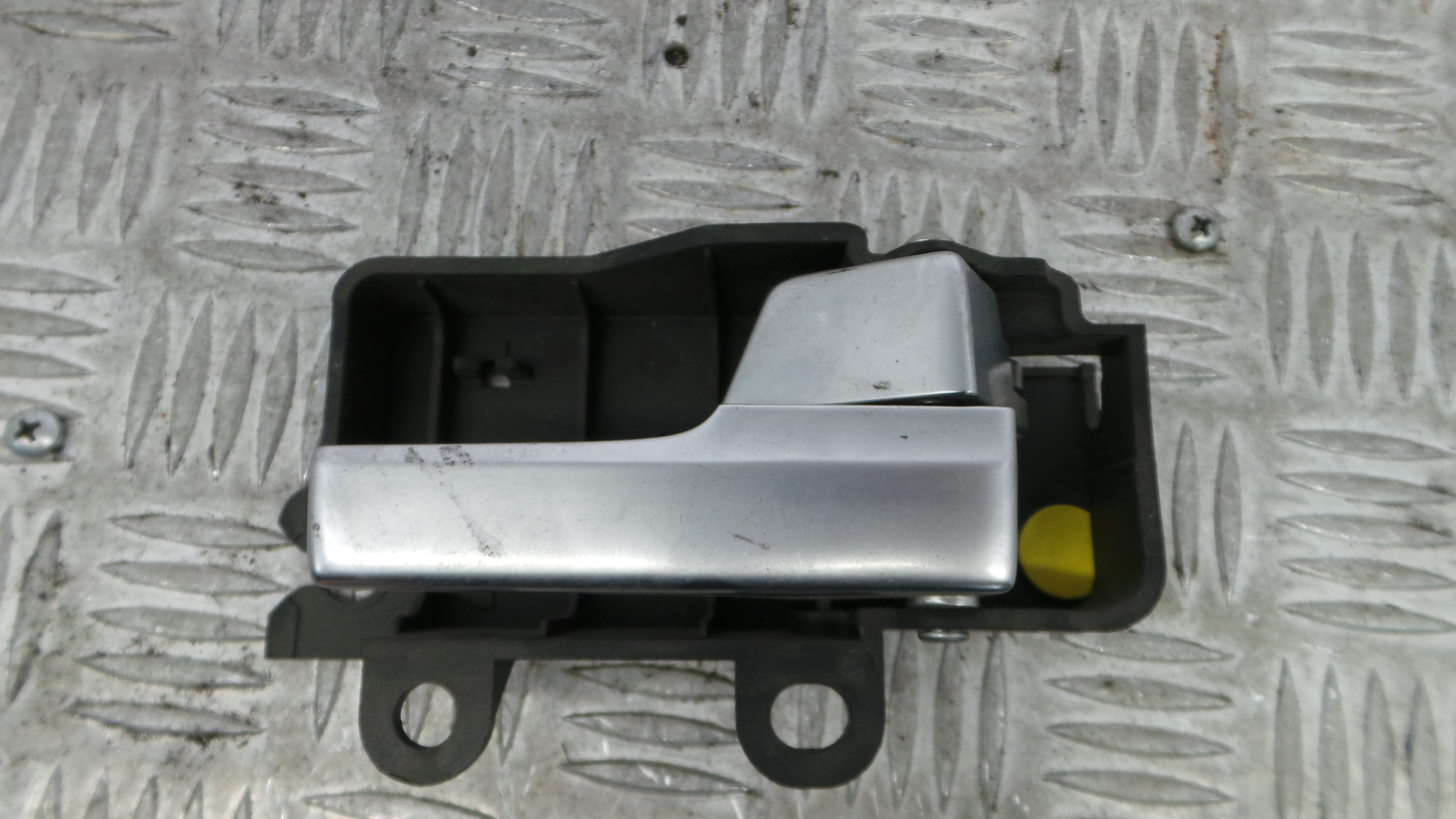 Puxador Interior Traseiro Direita 3M51-R22600-BB - FORD FOCUS II (DA_, HCP, DP)-33644599 Puxador Interior Traseiro Direita 3M51-R22600-BB - FORD FOCUS II (DA_, HCP, DP)-33644599