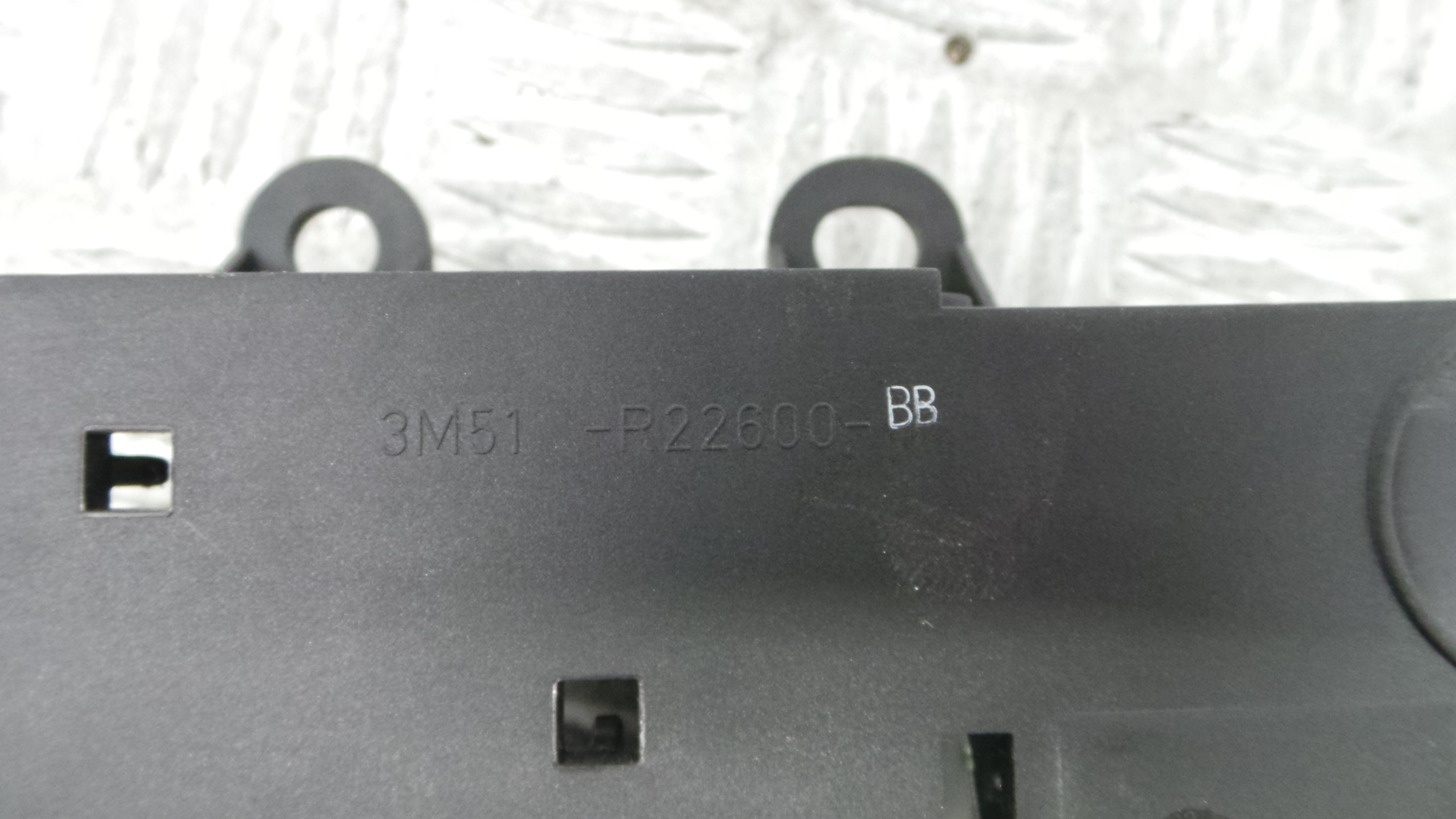 Puxador Interior Traseiro Direita 3M51-R22600-BB - FORD FOCUS II (DA_, HCP, DP)-33644625