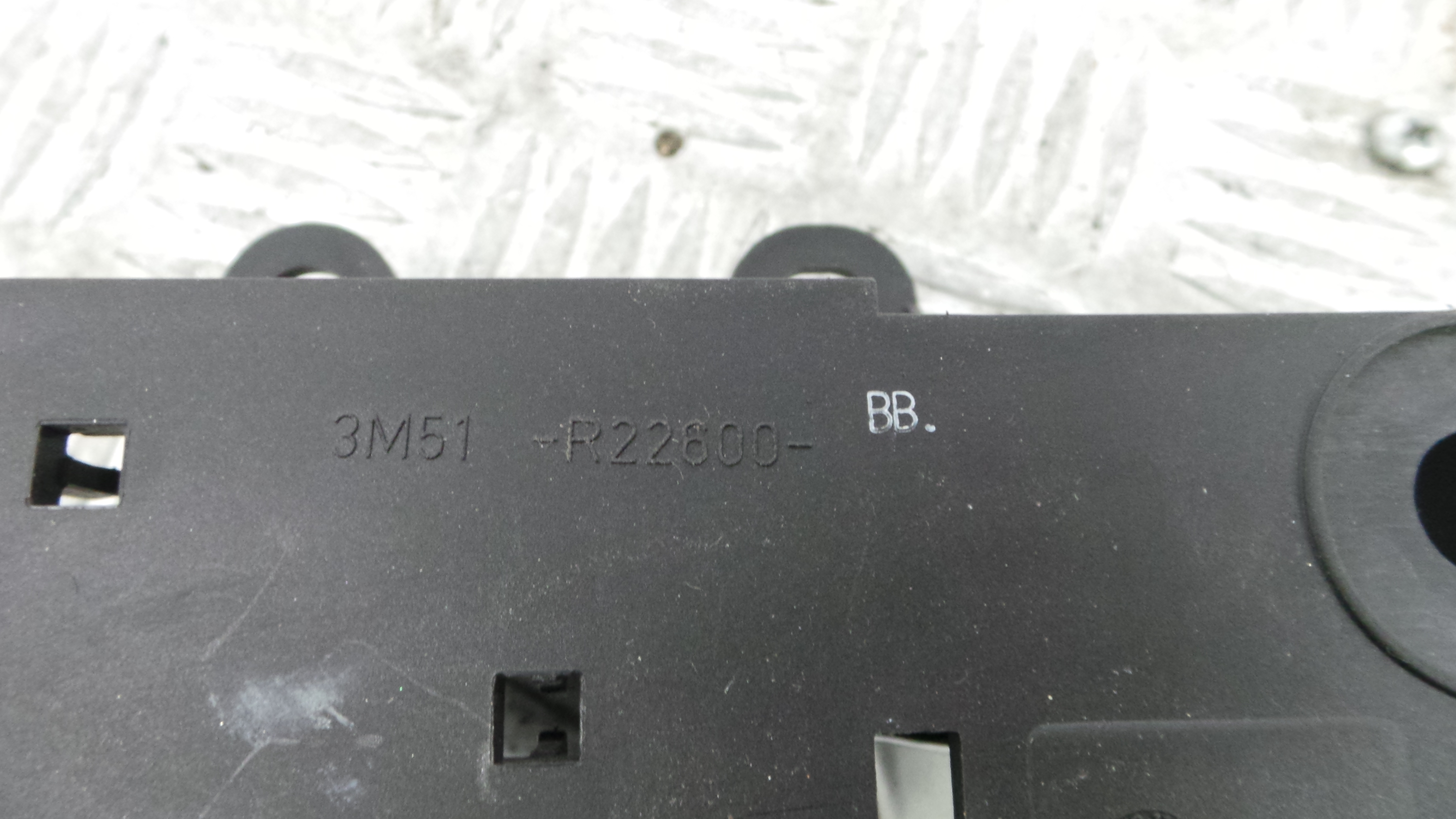 Puxador Interior Frente Direita 3M51-R22600-BB - FORD FOCUS II (DA_, HCP, DP)-33644653