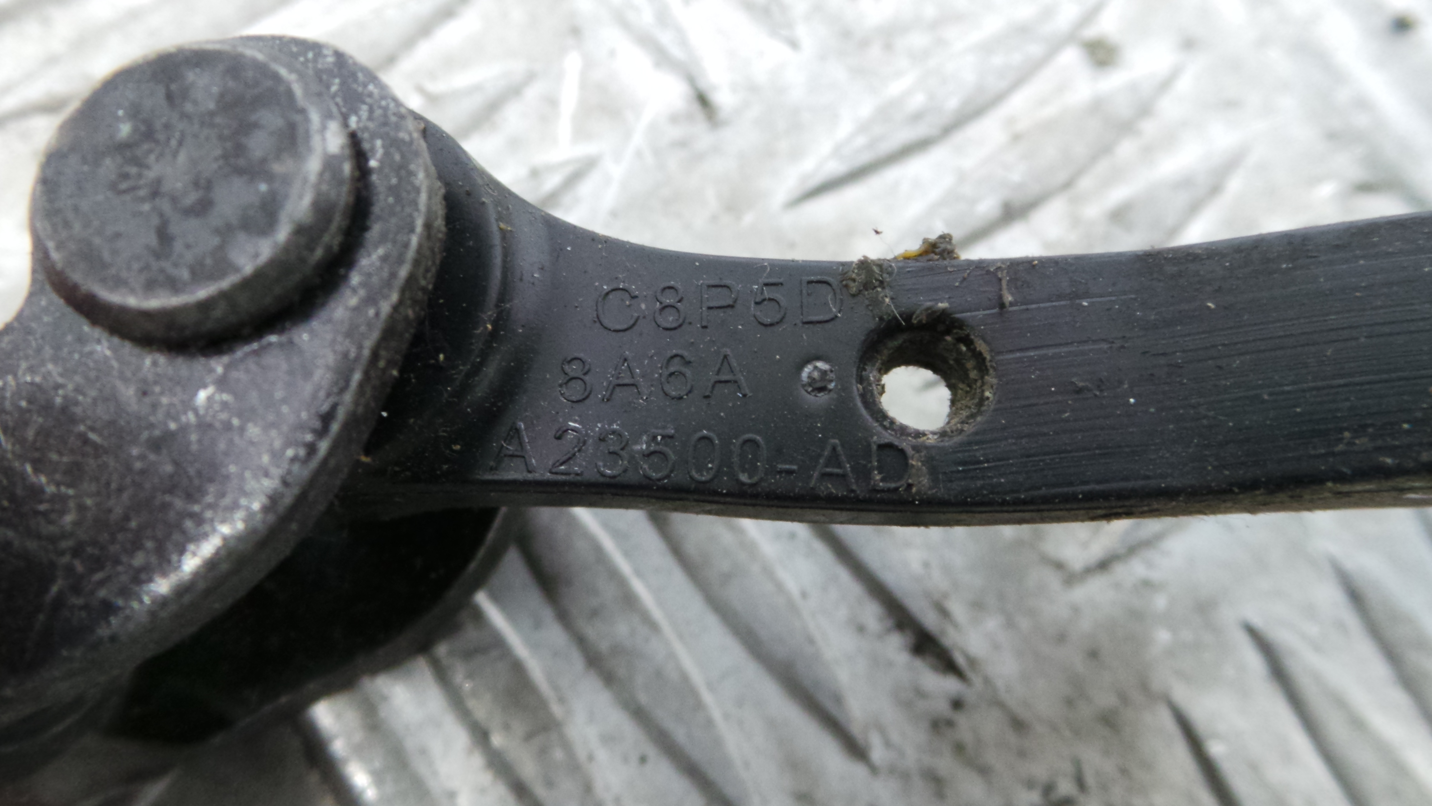 Esticador / Limitador de porta 8A6A-A23500-AD - FORD FIESTA VI (CB1, CCN)-33645275