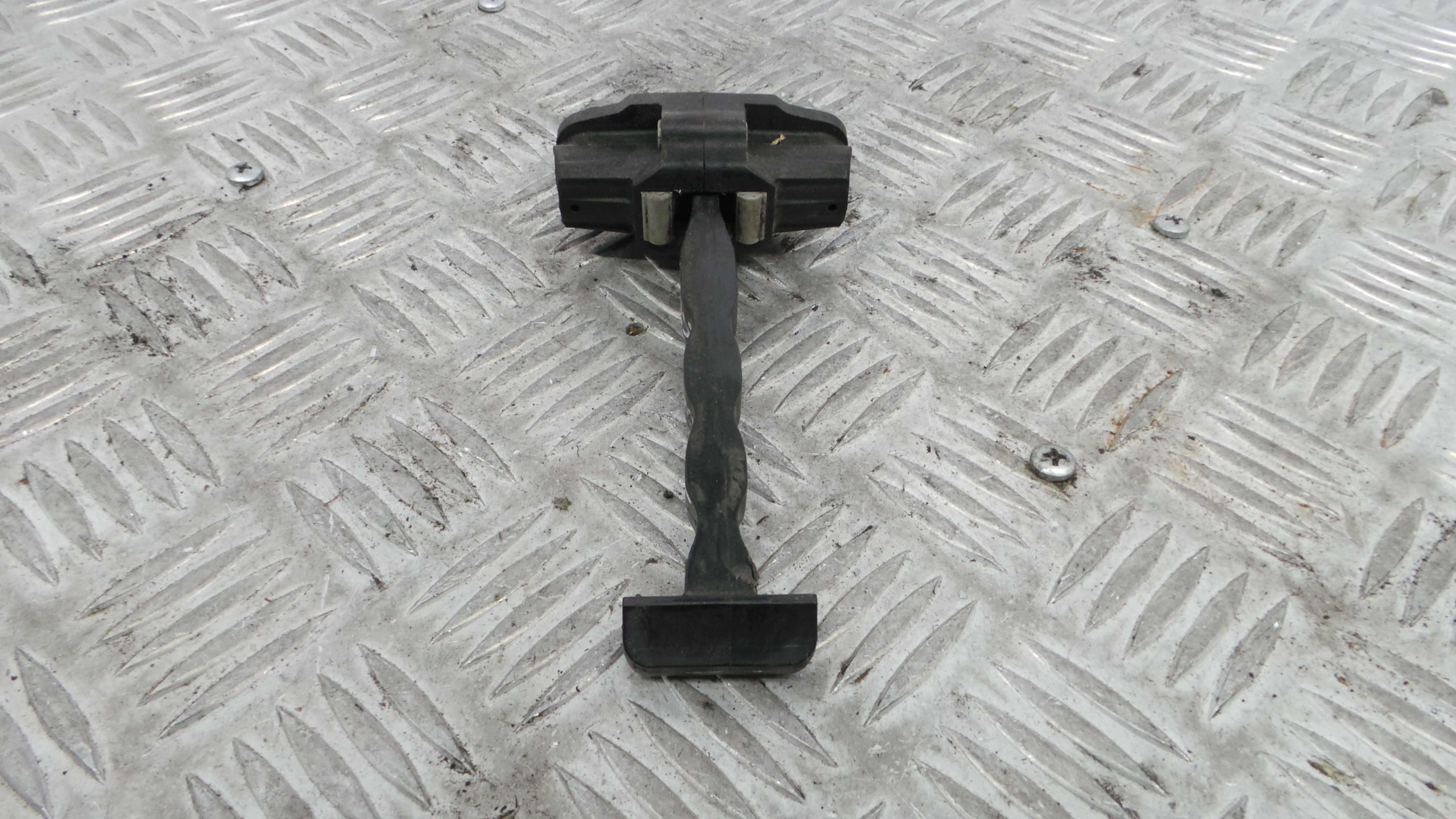 Esticador / Limitador de porta 8A6A-A23500-AF - FORD FIESTA VI (CB1, CCN)-33645284