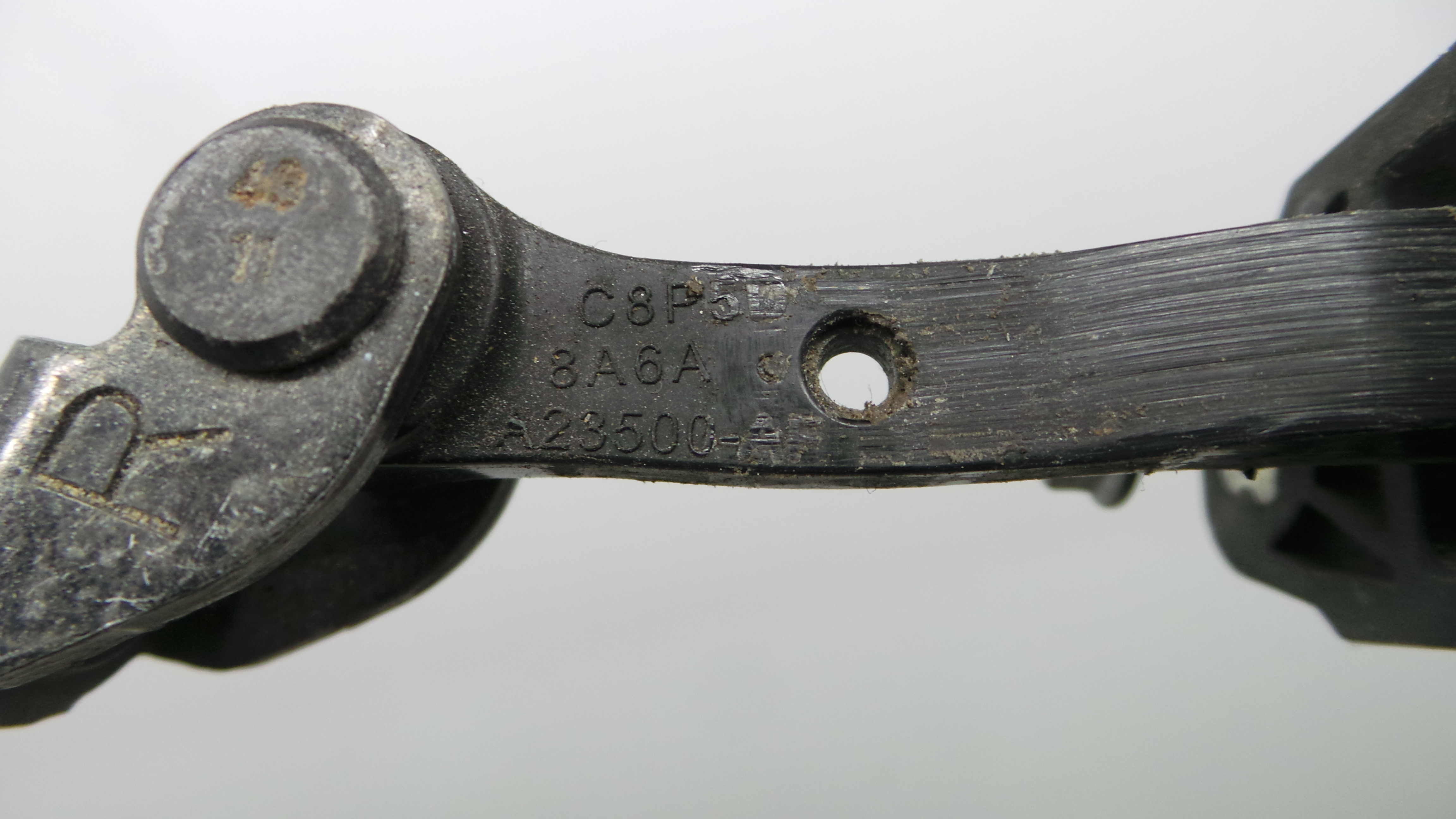 Esticador / Limitador de porta 8A6A-A23500-AF - FORD FIESTA VI (CB1, CCN)-33645284