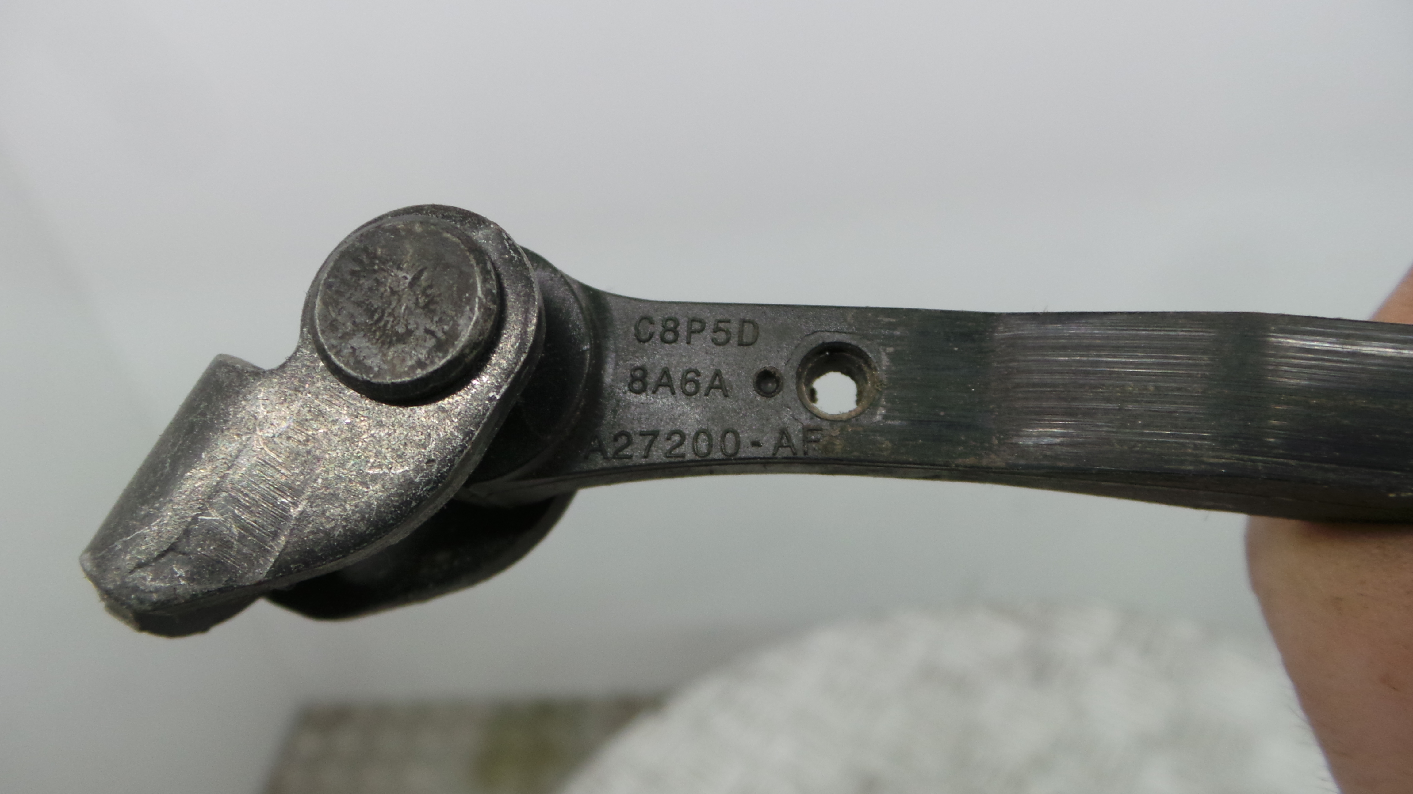 Esticador / Limitador de porta 8A6A-A27200-AF - FORD FIESTA VI (CB1, CCN)-33645291