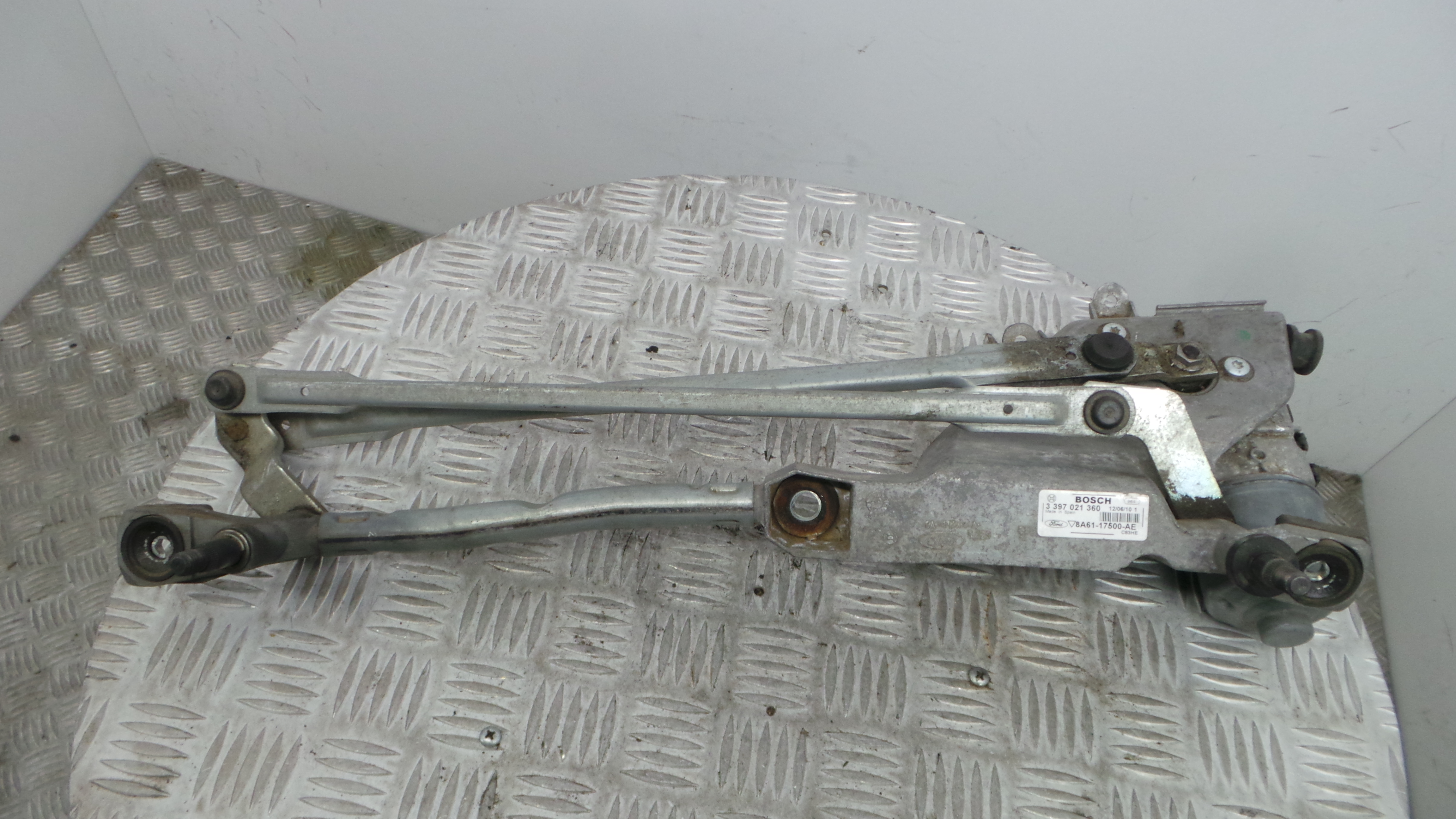 Motor Limpa Vidros Frente  8A61-17B571-AB - FORD FIESTA VI (CB1, CCN)-33645355 Motor Limpa Vidros Frente  8A61-17B571-AB - FORD FIESTA VI (CB1, CCN)-33645355
