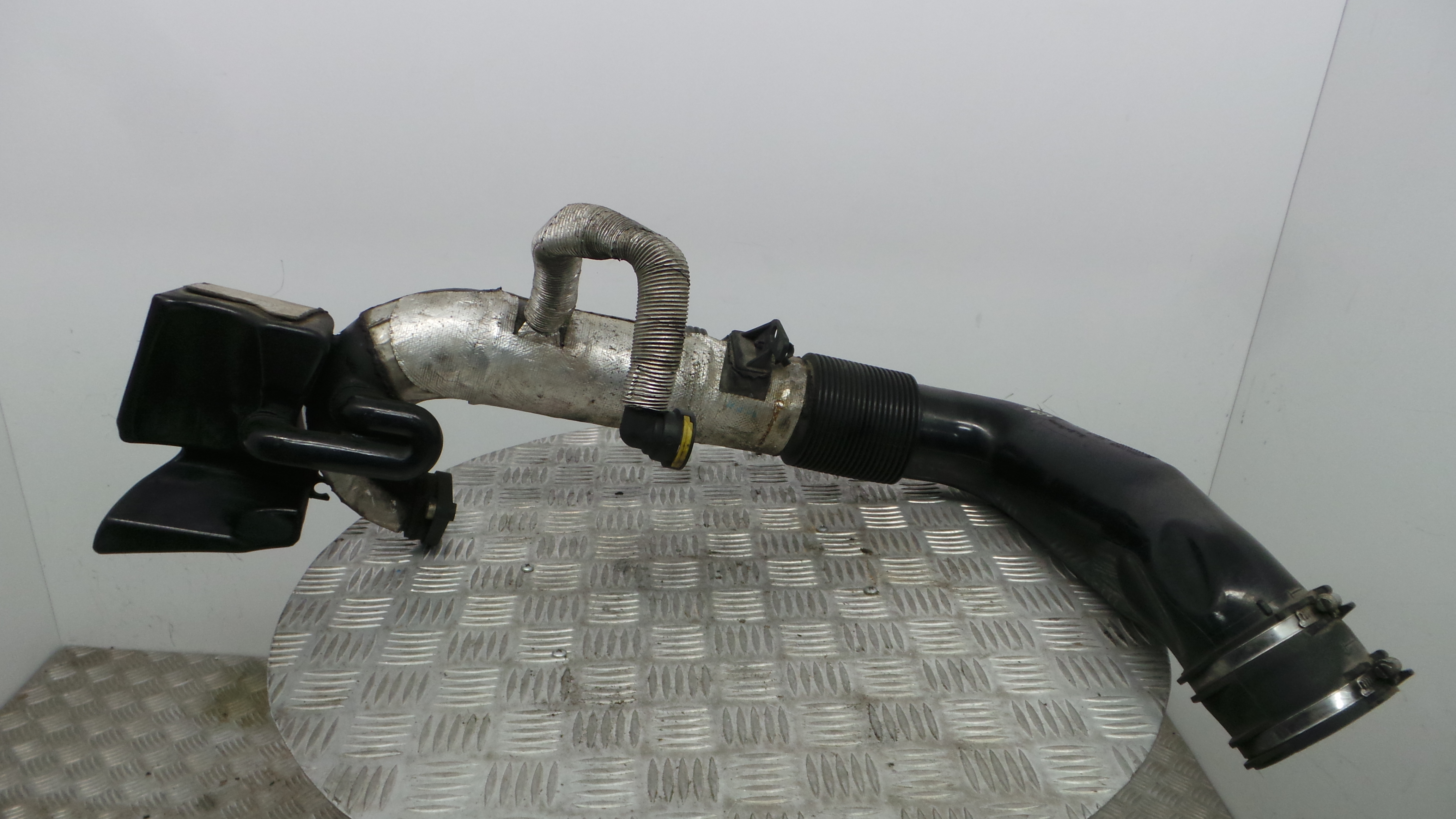 Tubo Intercooler 3M51-9A673-HG - FORD FOCUS II (DA_, HCP, DP)-33645359 Tubo Intercooler 3M51-9A673-HG - FORD FOCUS II (DA_, HCP, DP)-33645359