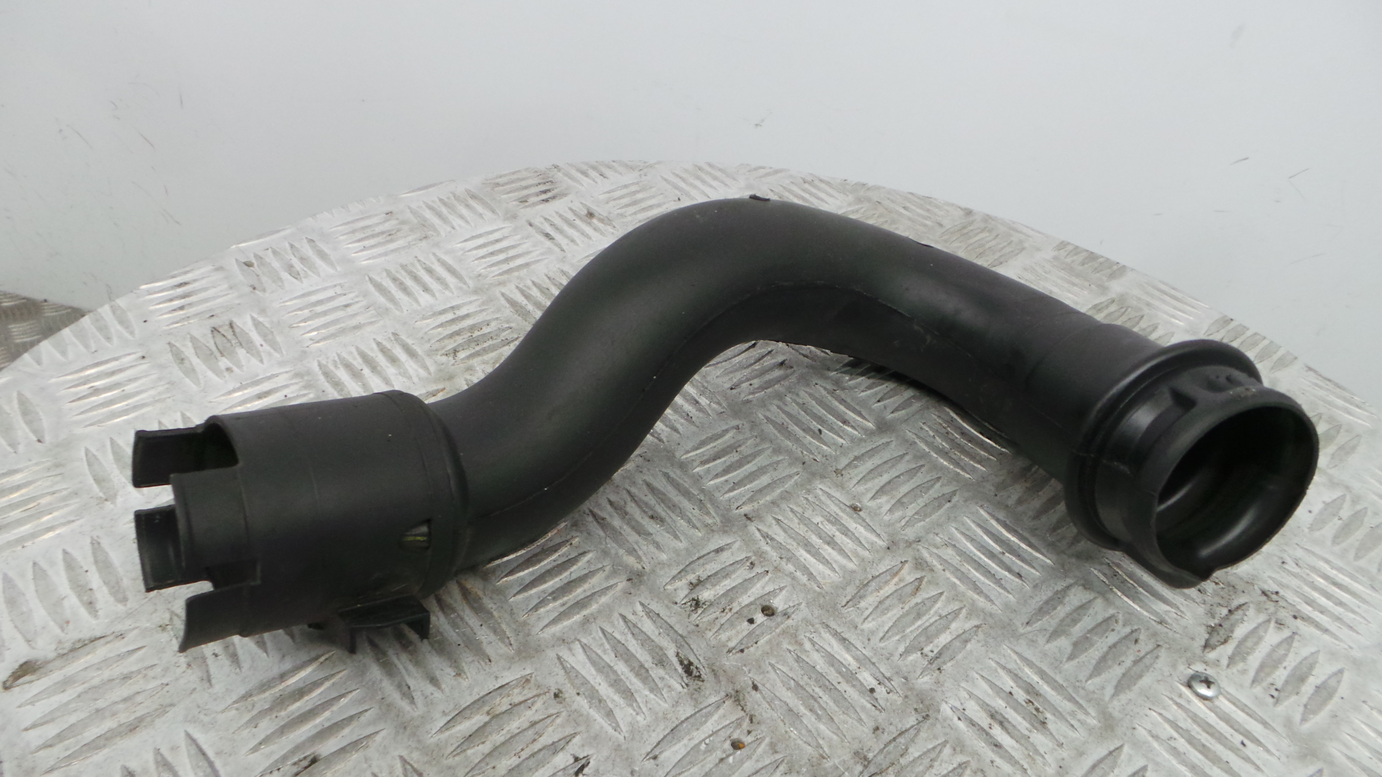 Tubo Caixa Filtro Ar 9646617980 - FORD FIESTA VI (CB1, CCN)-33645371