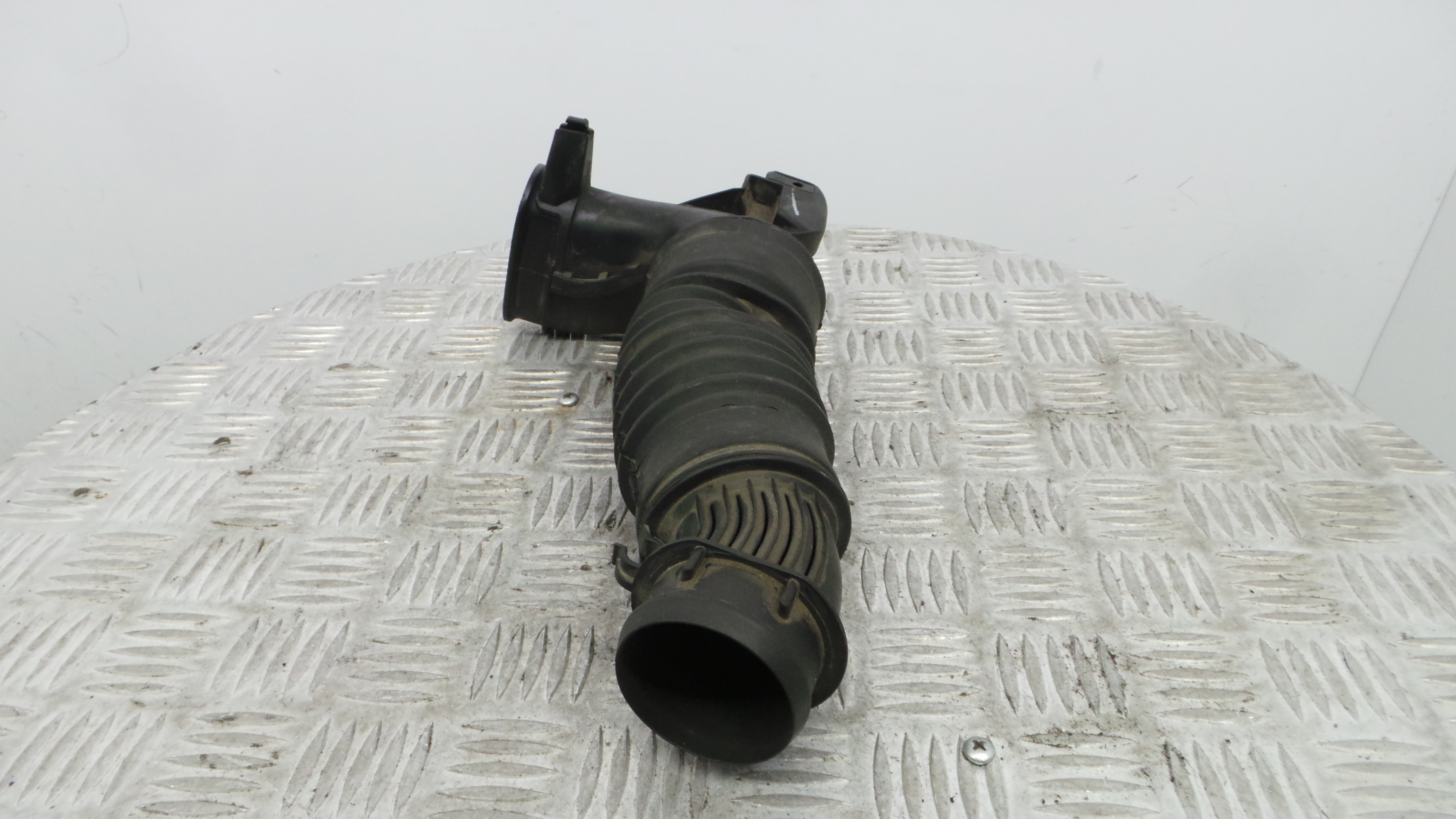 Tubo Caixa Filtro Ar 2S61-9A673-EC - FORD FIESTA V (JH_, JD_)-33645393