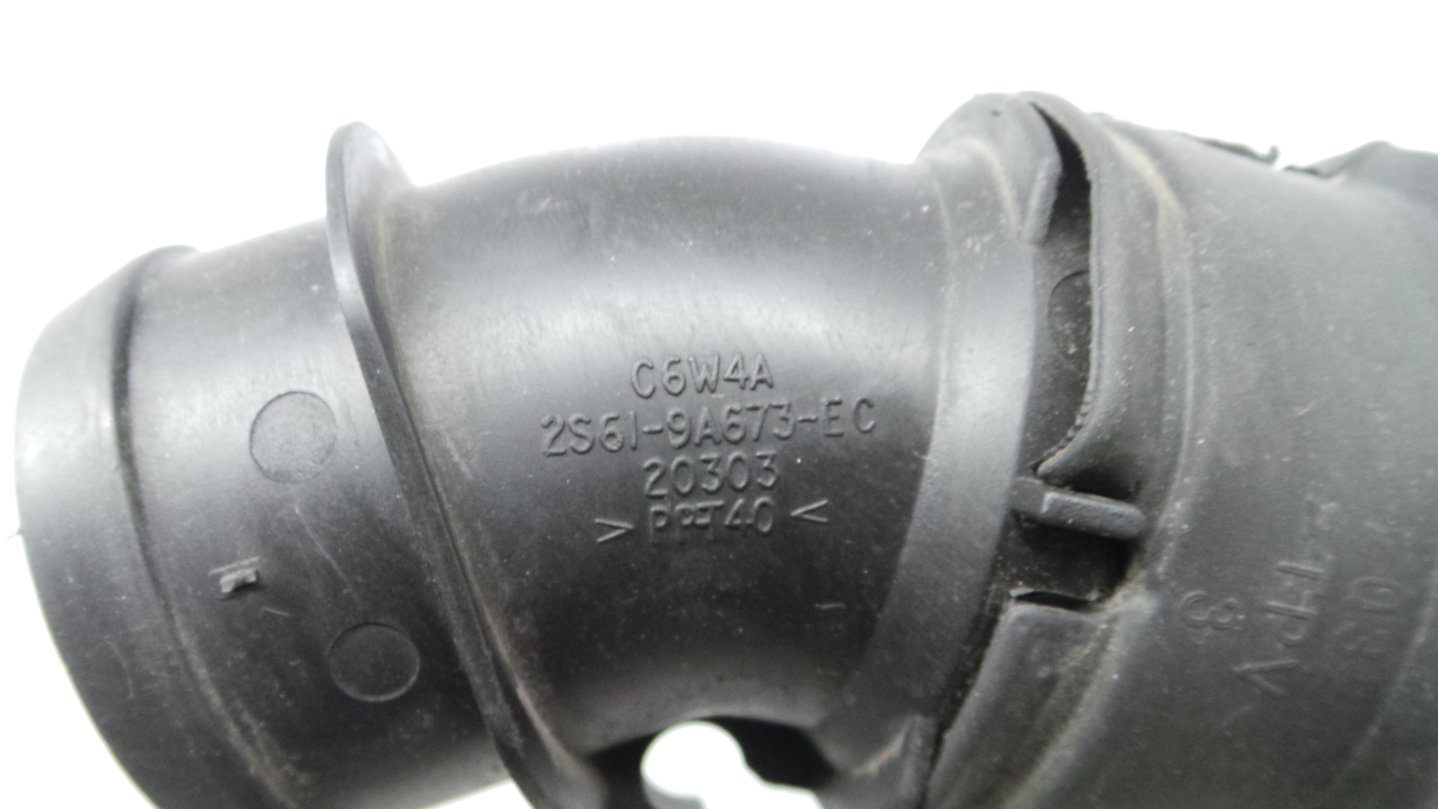 Tubo Caixa Filtro Ar 2S61-9A673-EC - FORD FIESTA V (JH_, JD_)-33645393