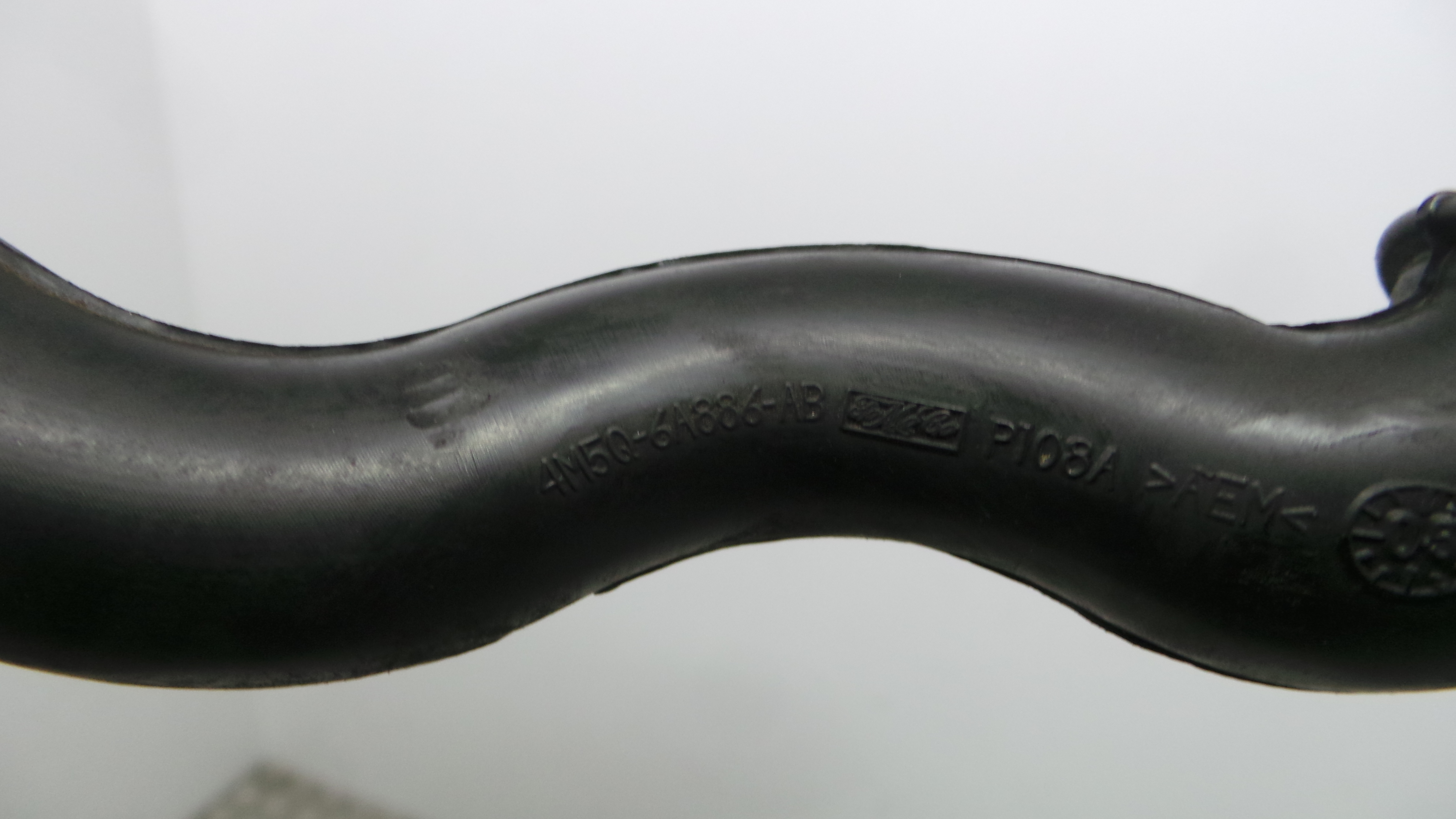 Tubo Caixa Filtro Ar 4M51-9A673-AE - FORD FOCUS II (DA_, HCP, DP)-33645418