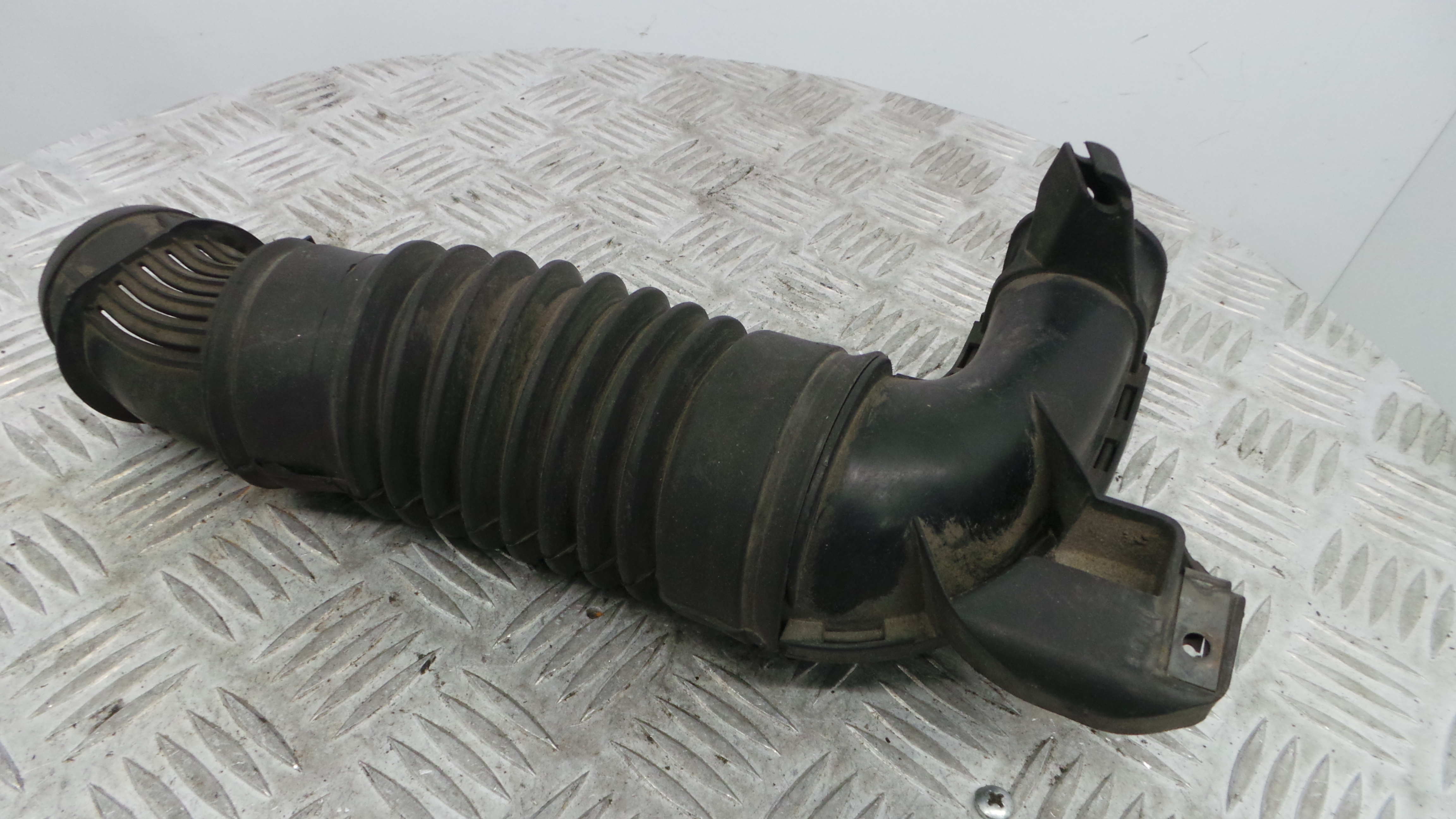 Tubo Caixa Filtro Ar 2S61-9A673-EC - FORD FIESTA V (JH_, JD_)-33645422