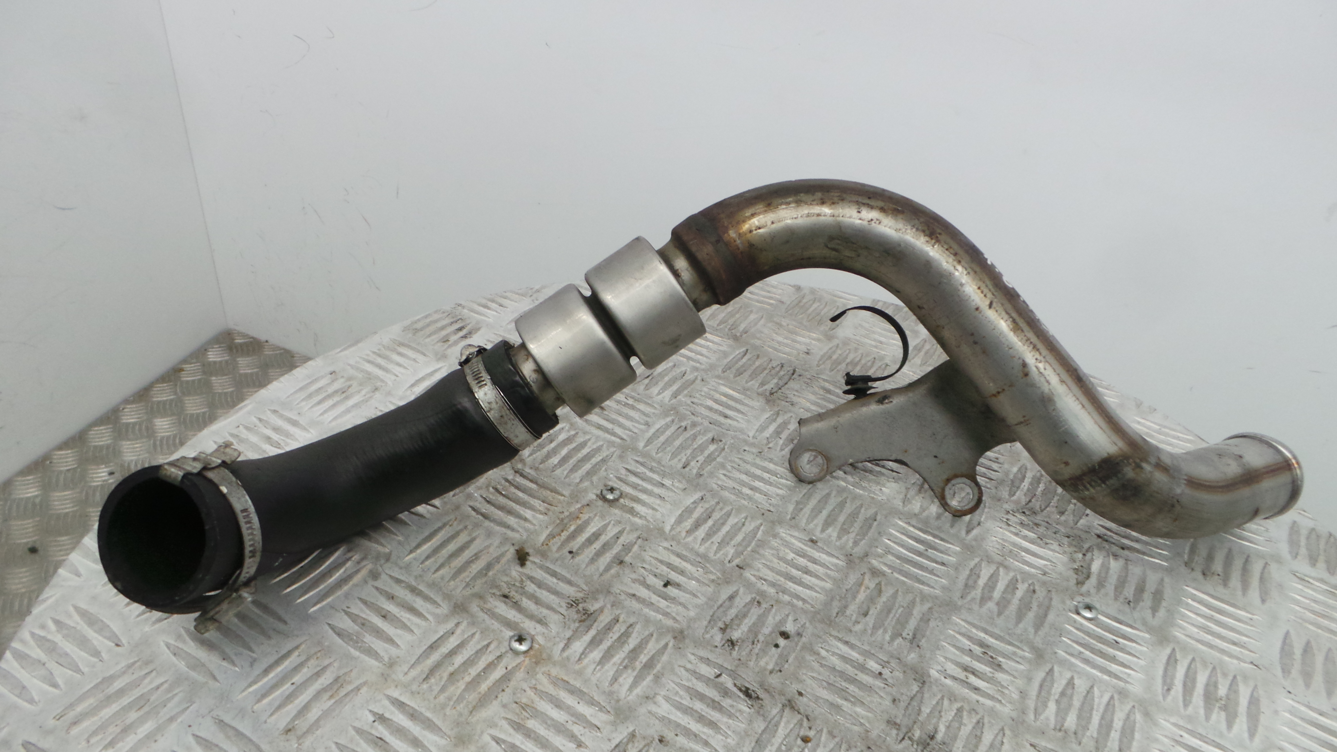 Tubo Intercooler  - FORD FOCUS II (DA_, HCP, DP)-33645425