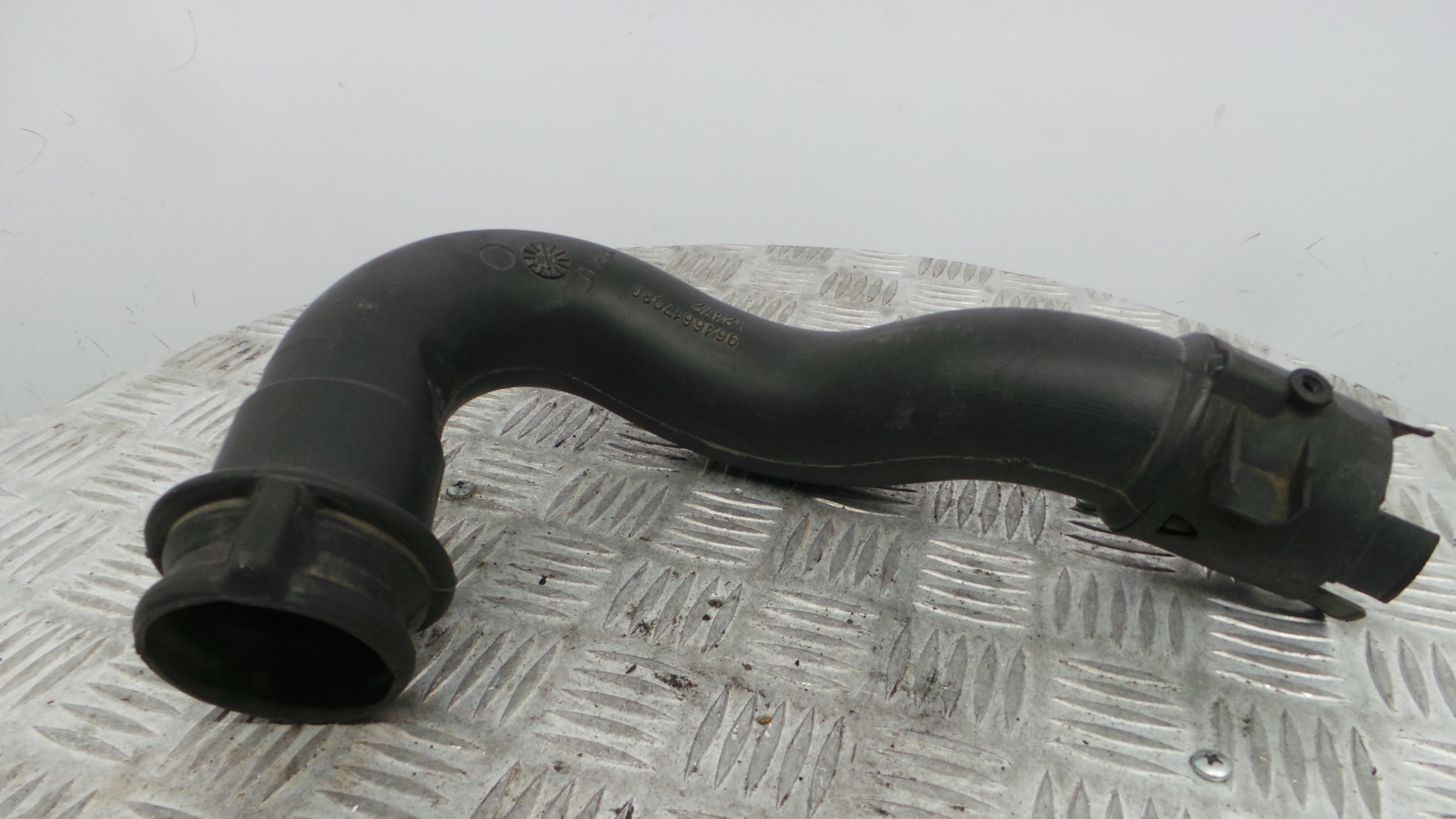 Tubo Caixa Filtro Ar 9646617980 - FORD FIESTA V (JH_, JD_)-33645484
