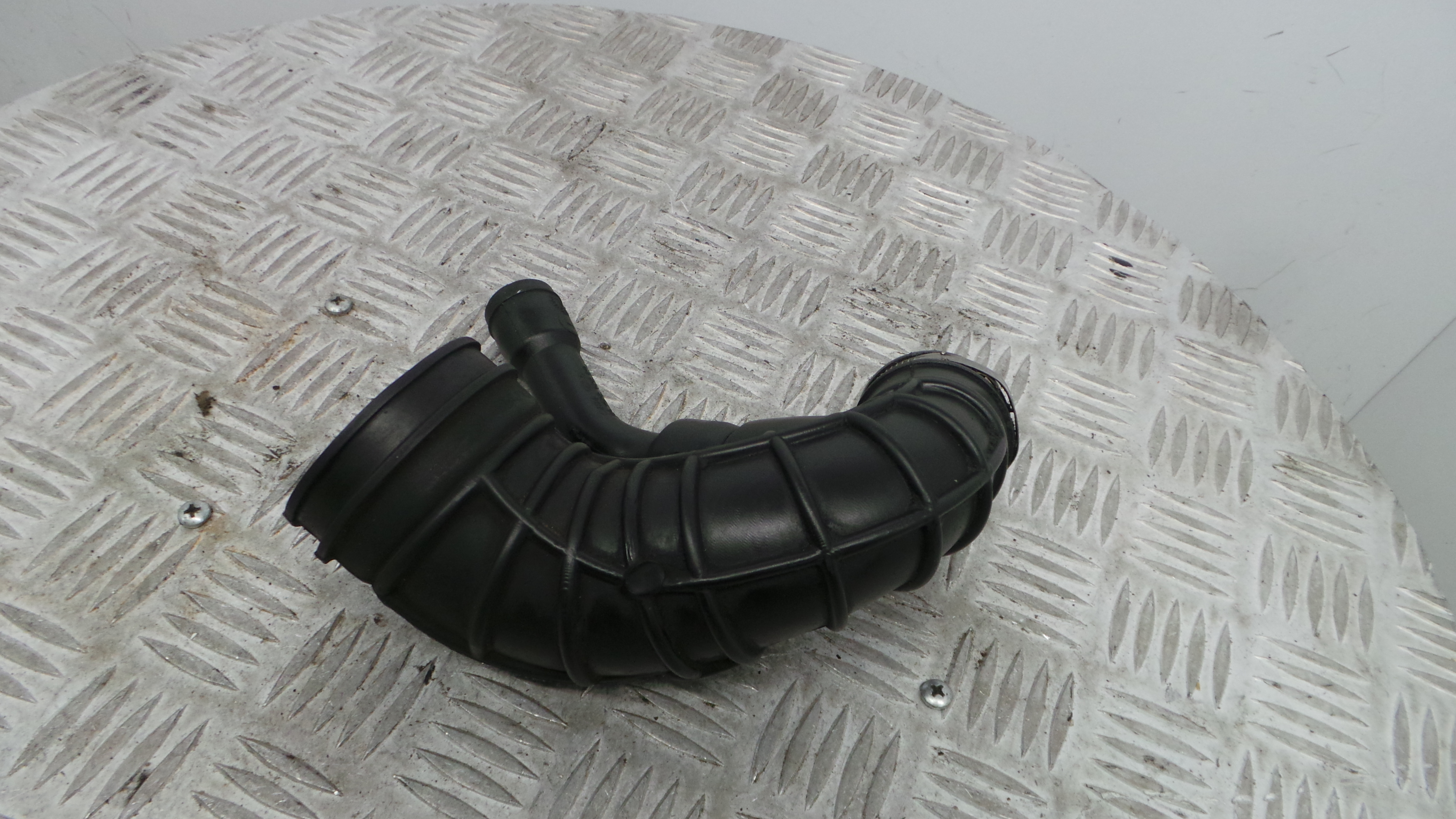 Tubo Intercooler 9642212280 - FORD FIESTA VI (CB1, CCN)-33645599 Tubo Intercooler 9642212280 - FORD FIESTA VI (CB1, CCN)-33645599