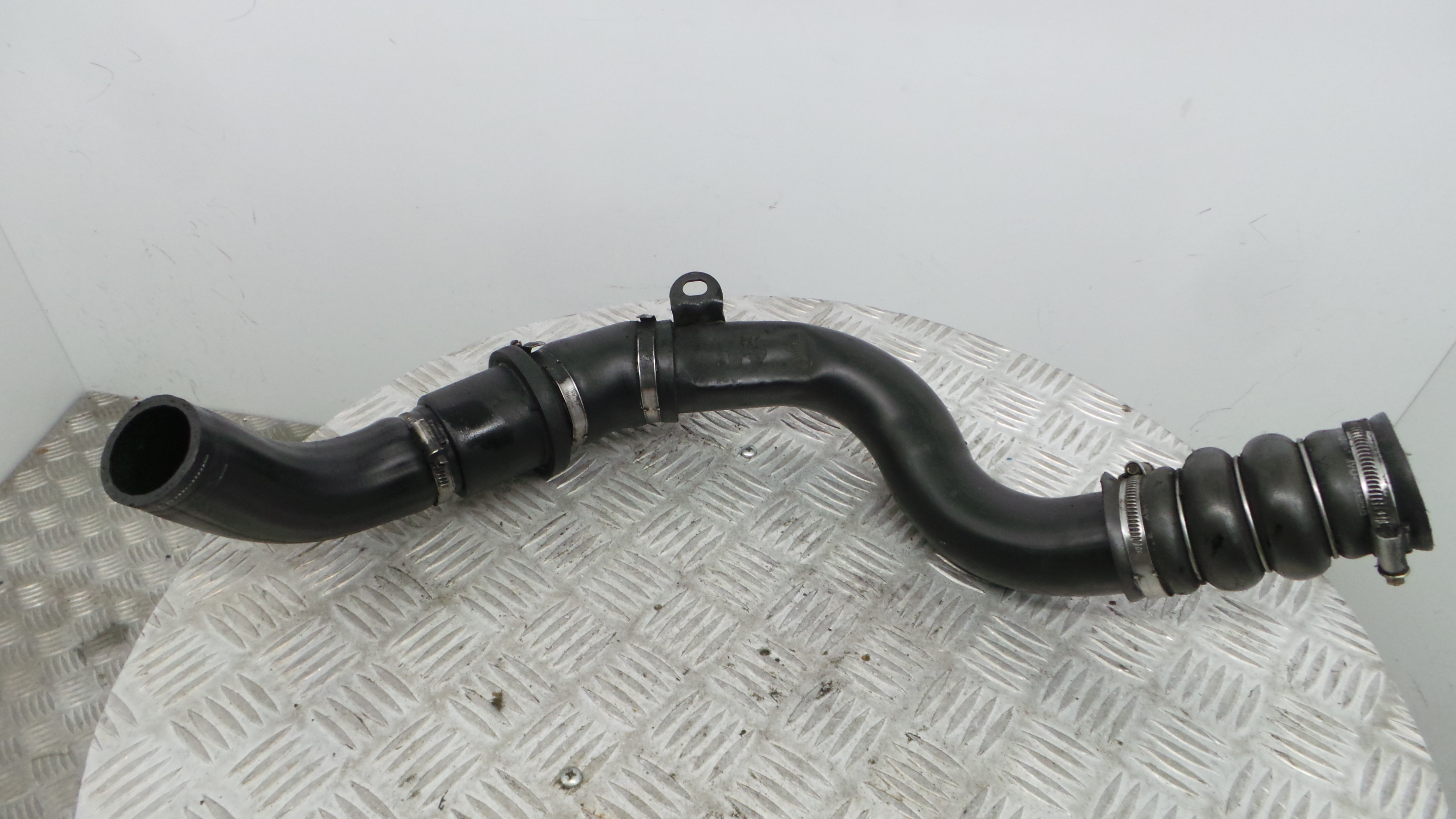 Tubo Intercooler XS40-6N650-AG - FORD FOCUS I (DAW, DBW)-33645622