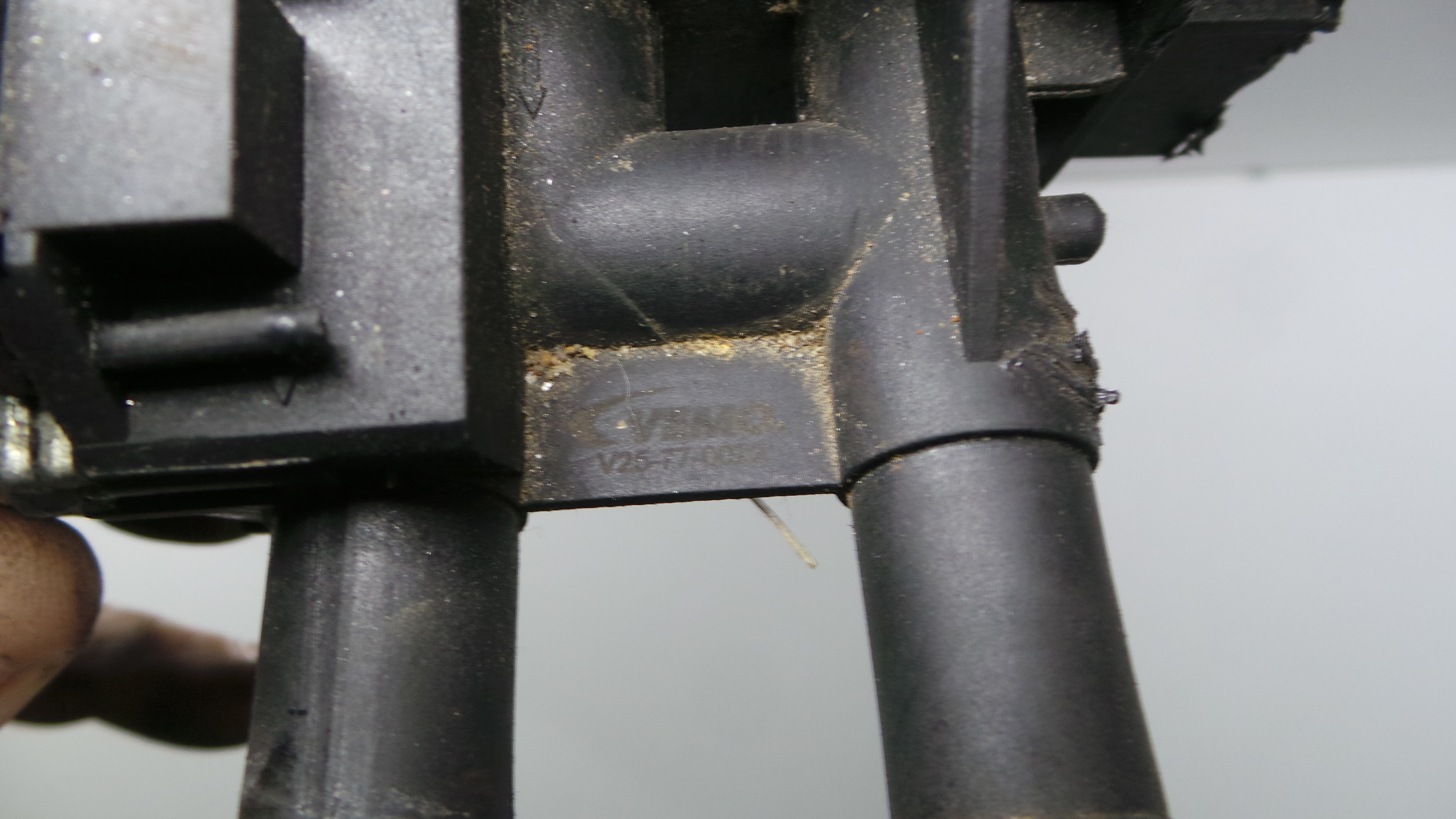 Torneira da Chauffage V25770022 - FORD FIESTA IV (JA_, JB_), FIESTA Mk IV (JA_, JB_)-33645654