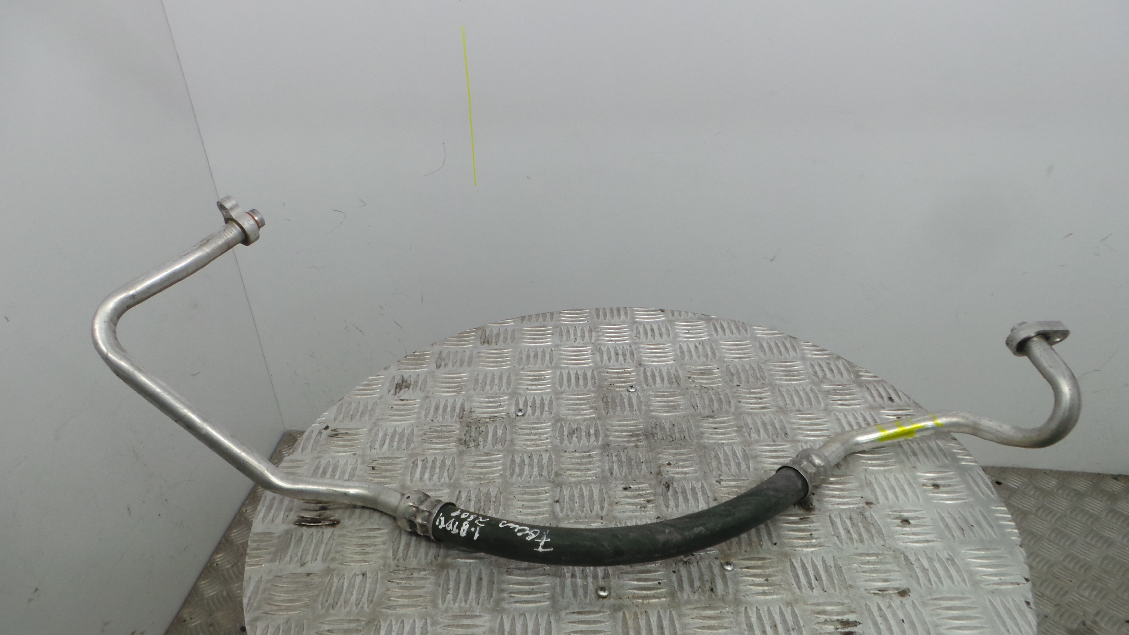 Tubo Ar Condicionado - FORD FOCUS II (DA_, HCP, DP)-33645740