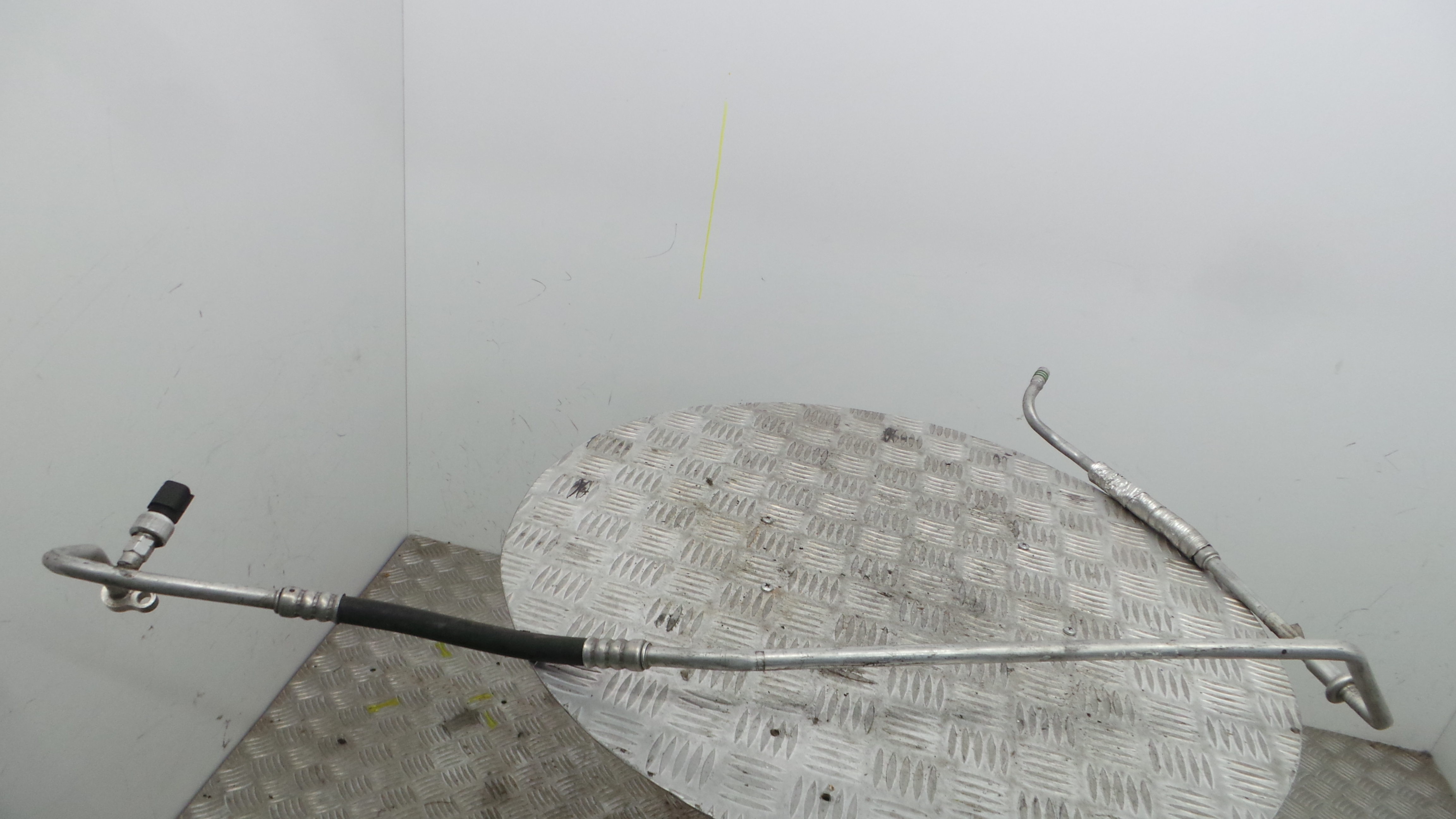 Tubo Ar Condicionado  - FORD FIESTA V (JH_, JD_)-33645867