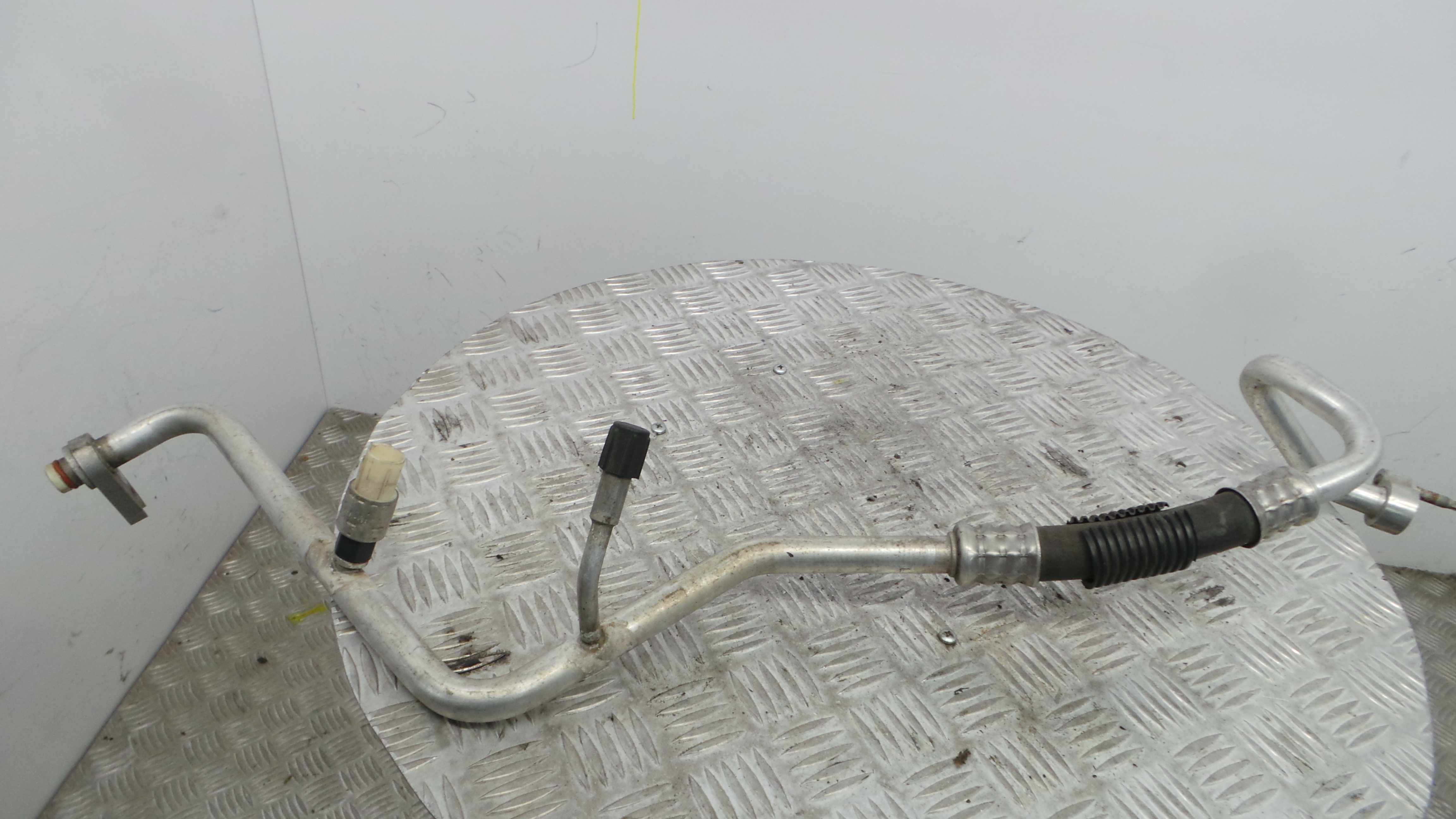 Tubo Ar Condicionado  - FORD FOCUS II (DA_, HCP, DP)-33645873