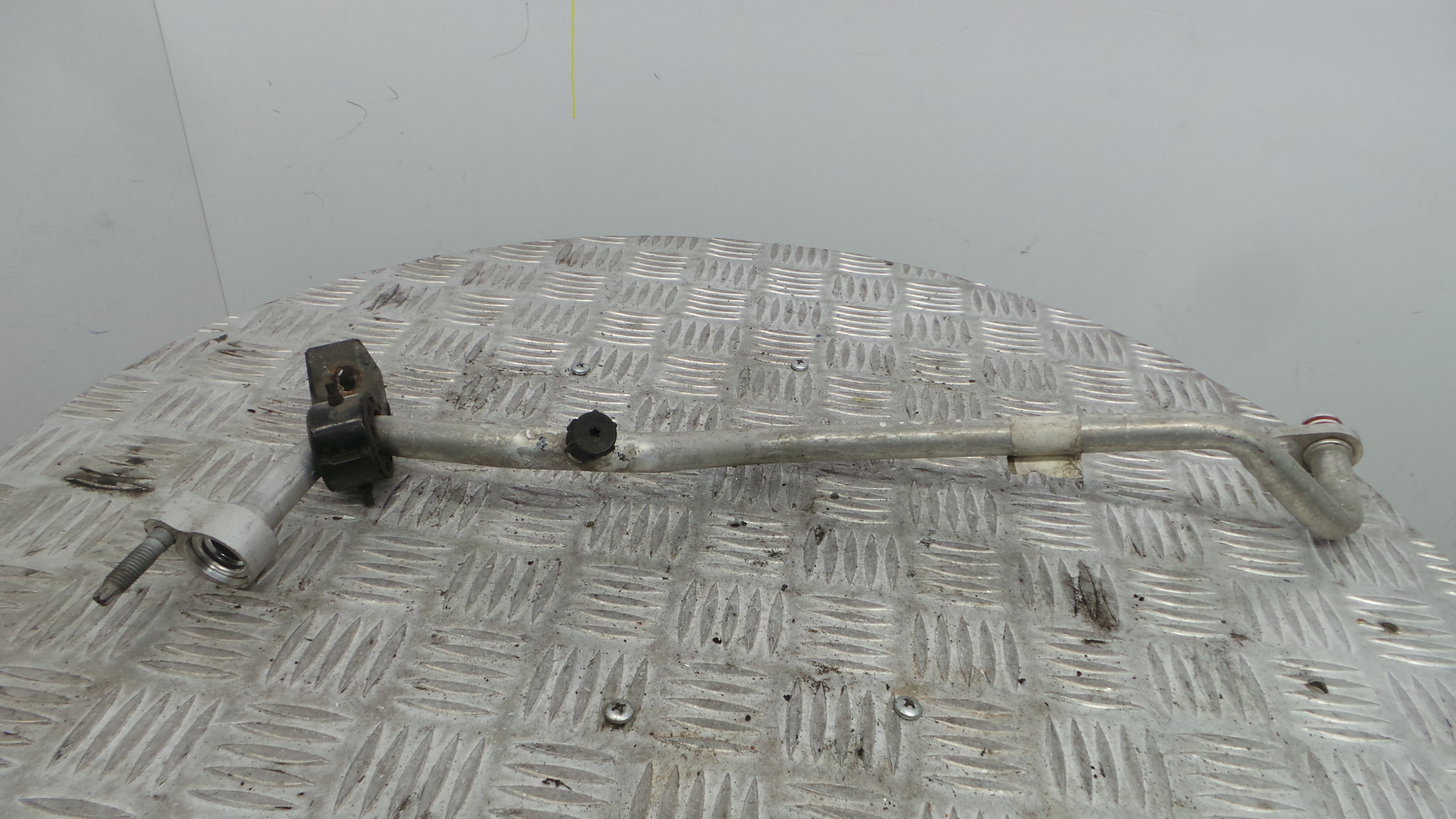 Tubo Ar Condicionado  - FORD FIESTA VI (CB1, CCN)-33645880