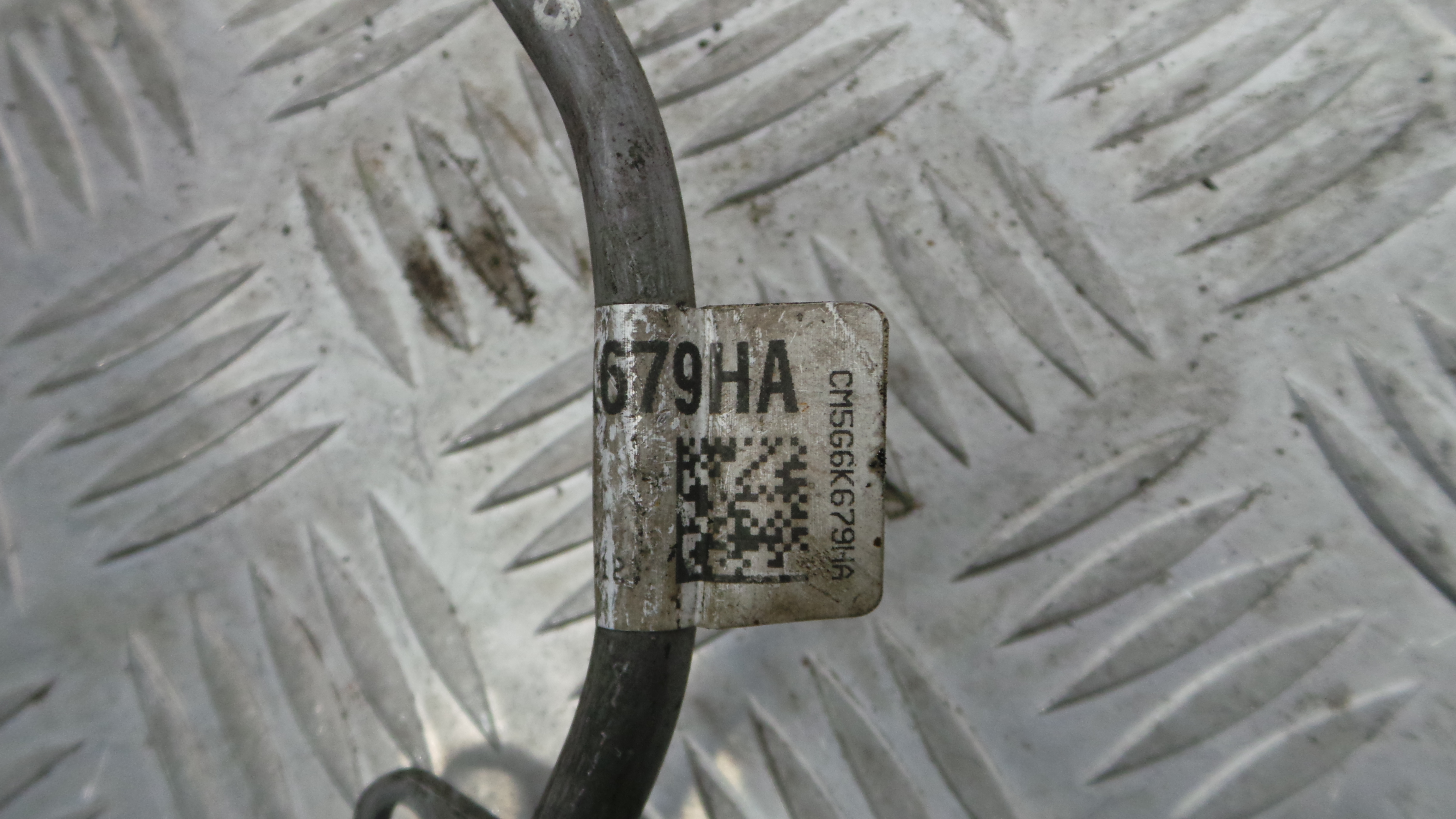 Tubo De Óleo Compressor CM5G-6K679-HA - FORD FIESTA VI (CB1, CCN)-33645890