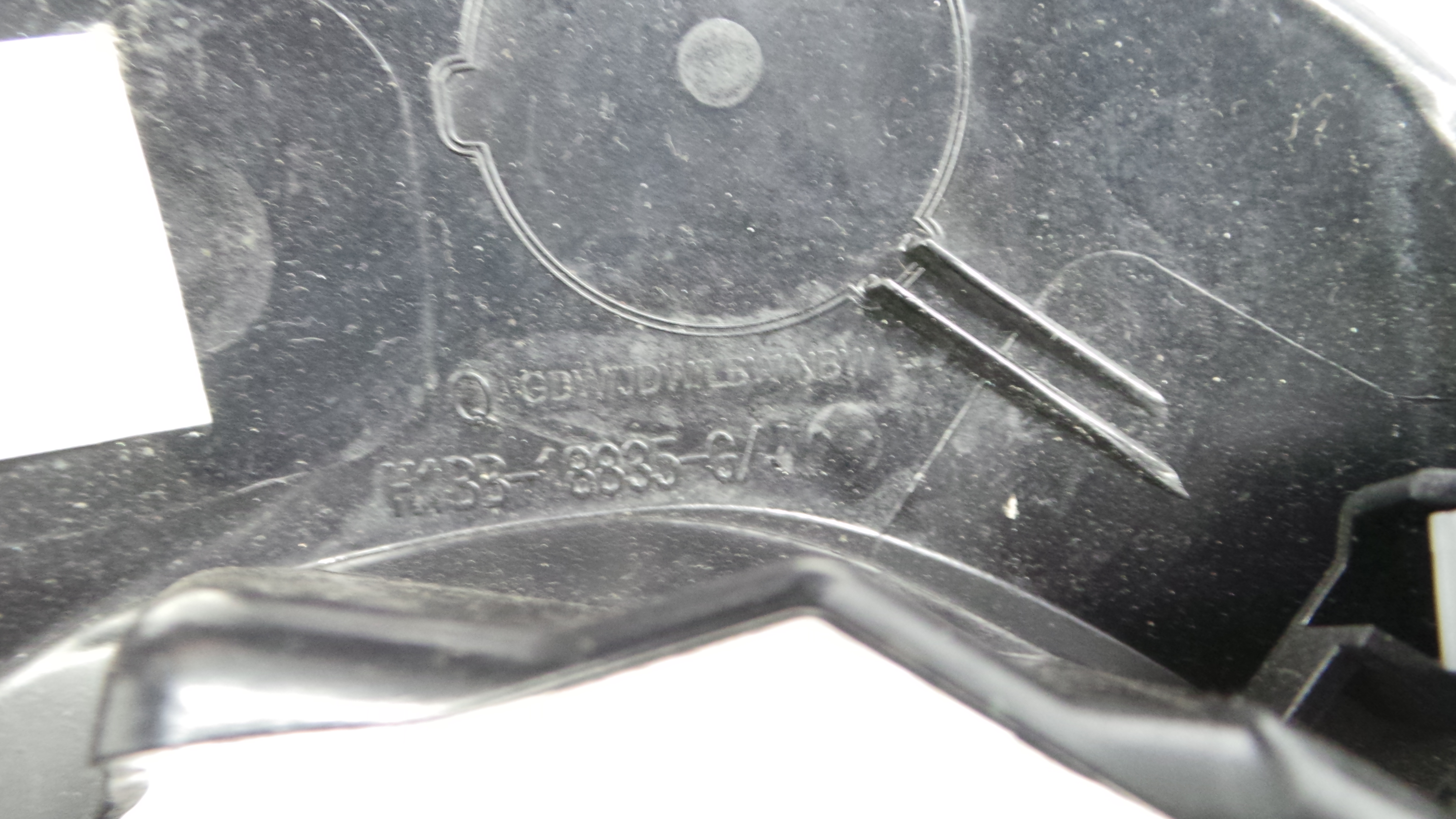 Aro Consola Central H1BB-18835-LC - FORD FIESTA VII (HJ, HF)-33645985