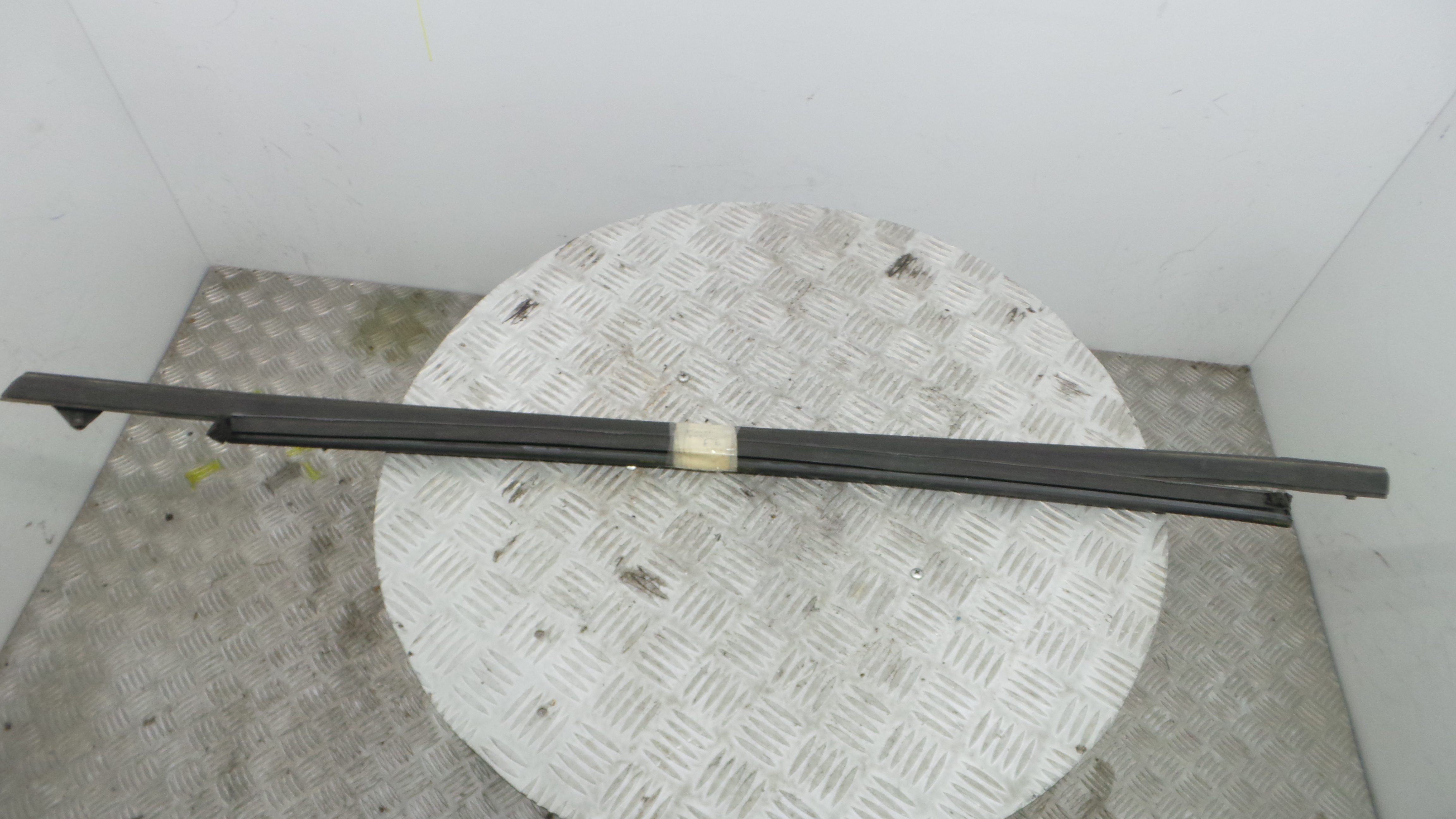 Raspador de gelo  - FORD FIESTA VI (CB1, CCN)-33646009
