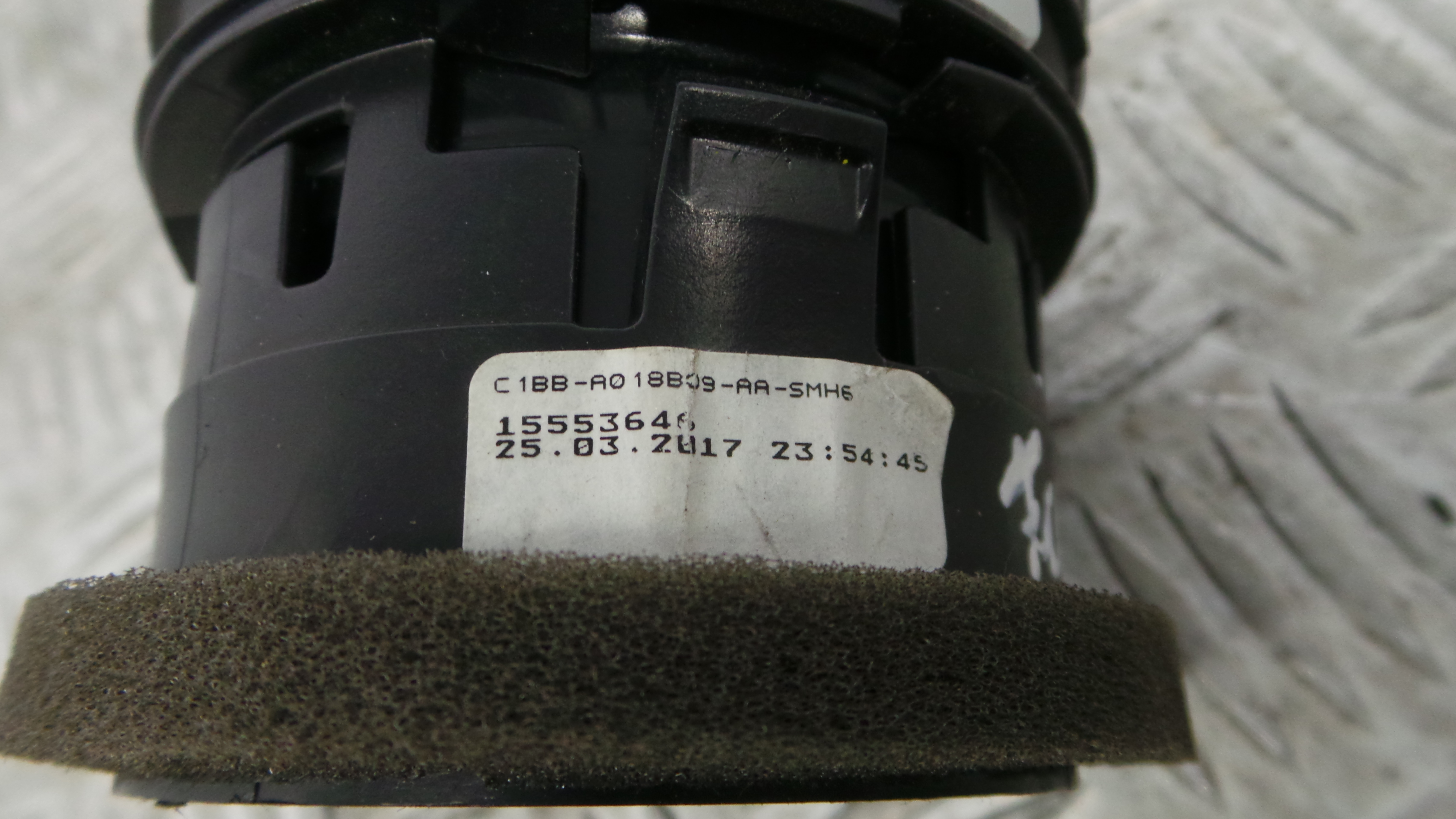 Grelha da Sofagem  C1BB-AO18B09-AA - FORD FIESTA VI (CB1, CCN)-33646085