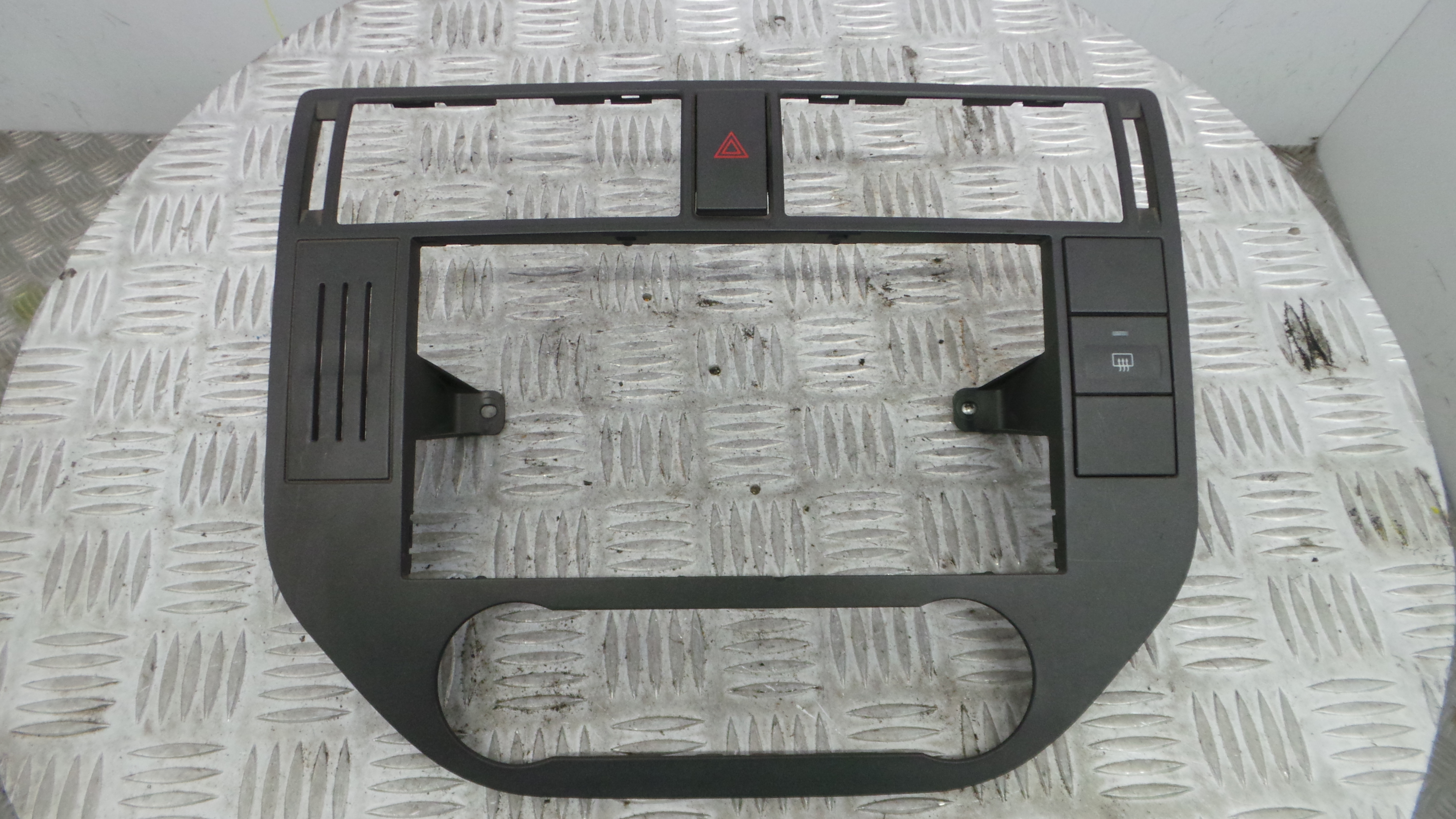 Consola central Tablier  3M51-18522-00W - FORD FOCUS C-MAX (DM2)-33646341