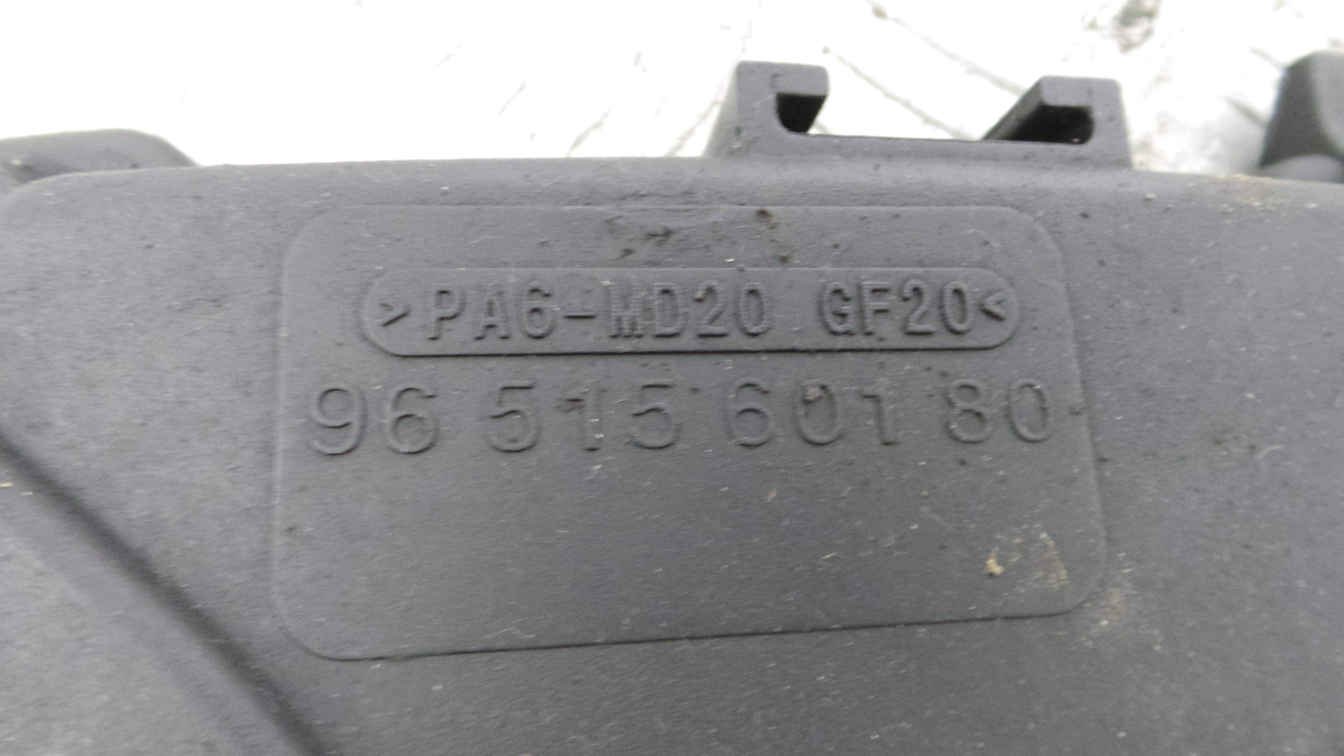 Tampa da distribuição 9651560180 - FORD FOCUS III-33657472