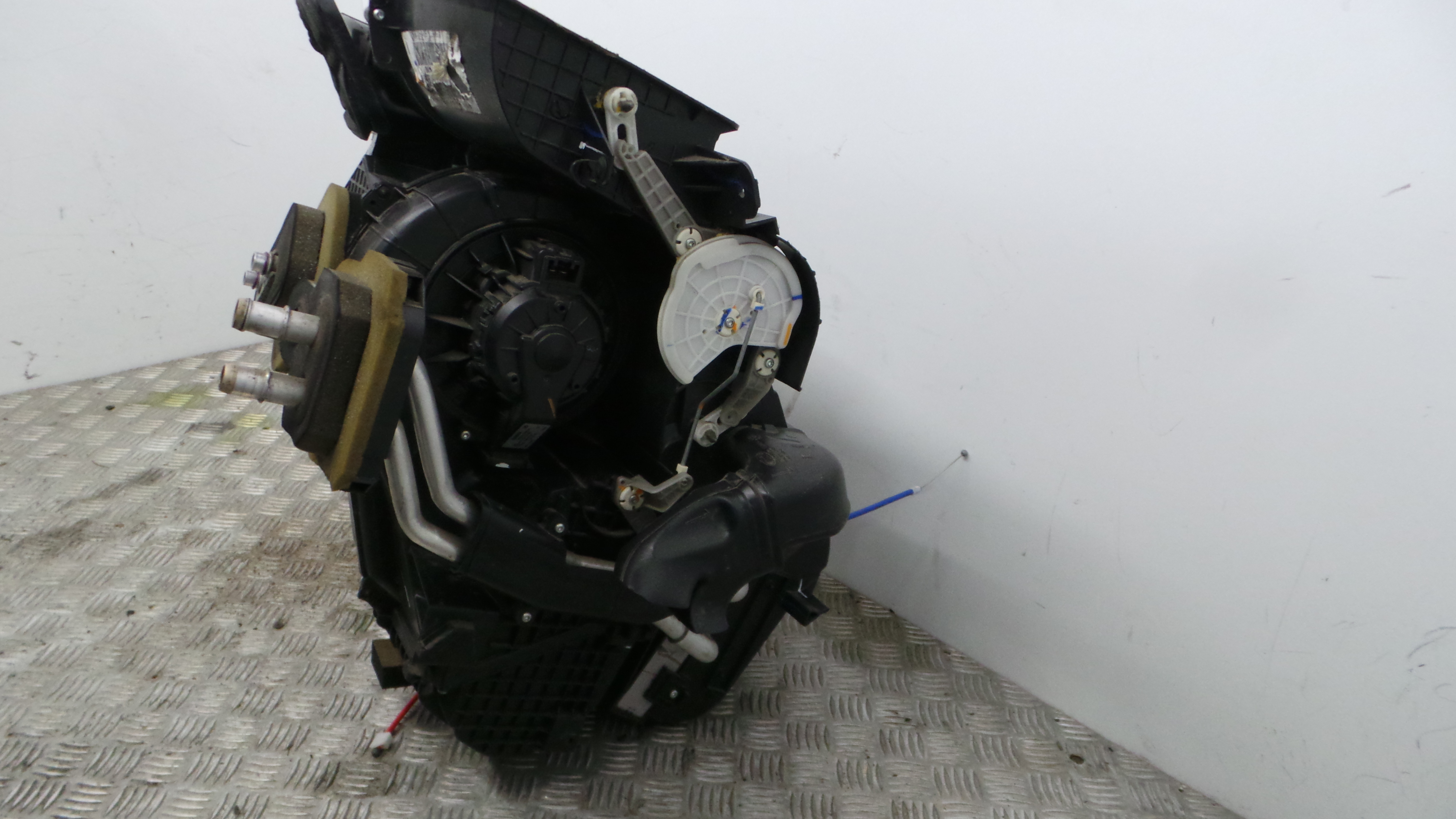 Caixa da Chauffage / Caixa da Sofagem 8V51-19B555-AM - FORD FIESTA VI (CB1, CCN)-33657512