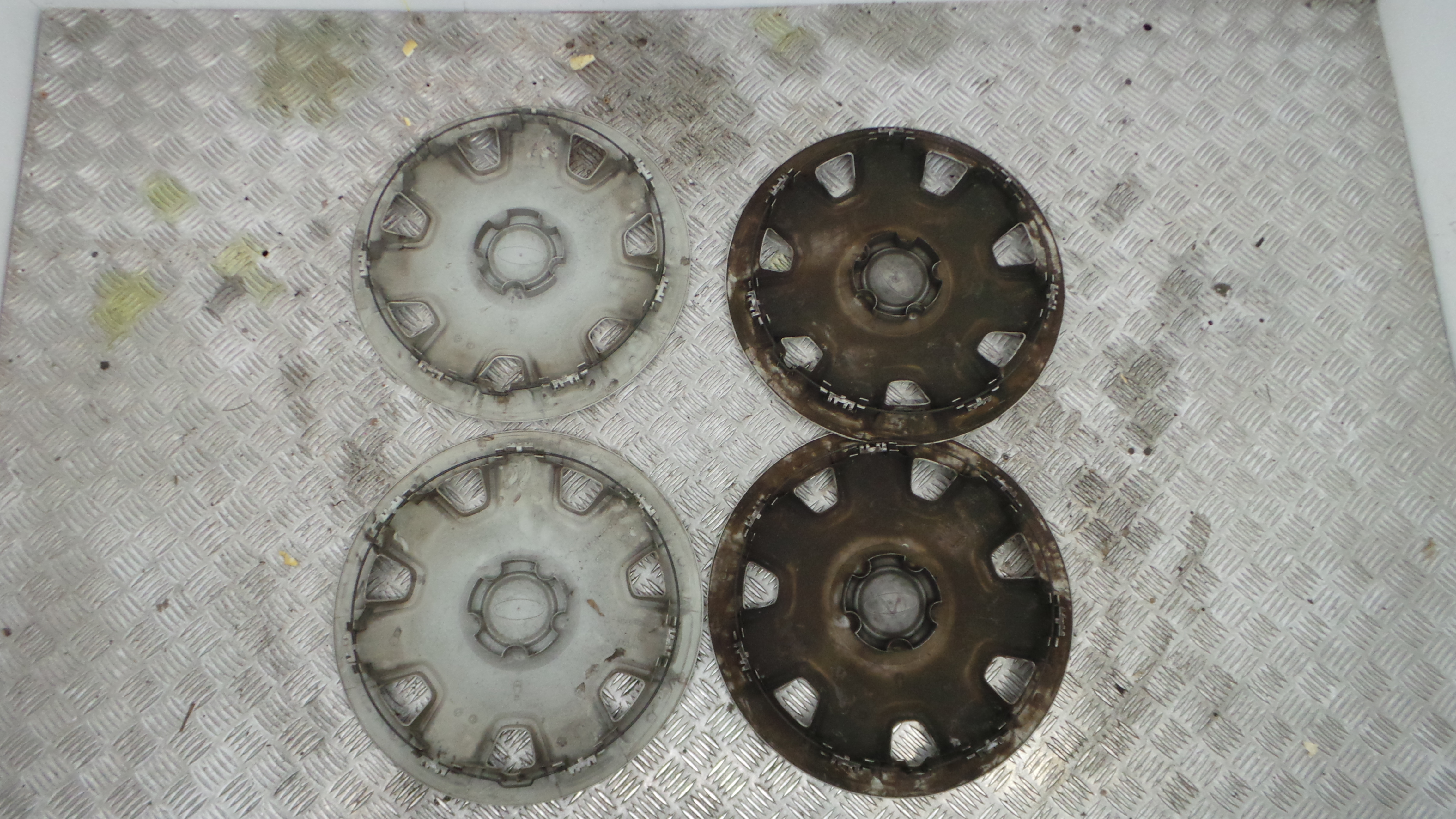 Tampões das rodas 4M51-1000-BB - FORD FOCUS II (DA_, HCP, DP)-33657517