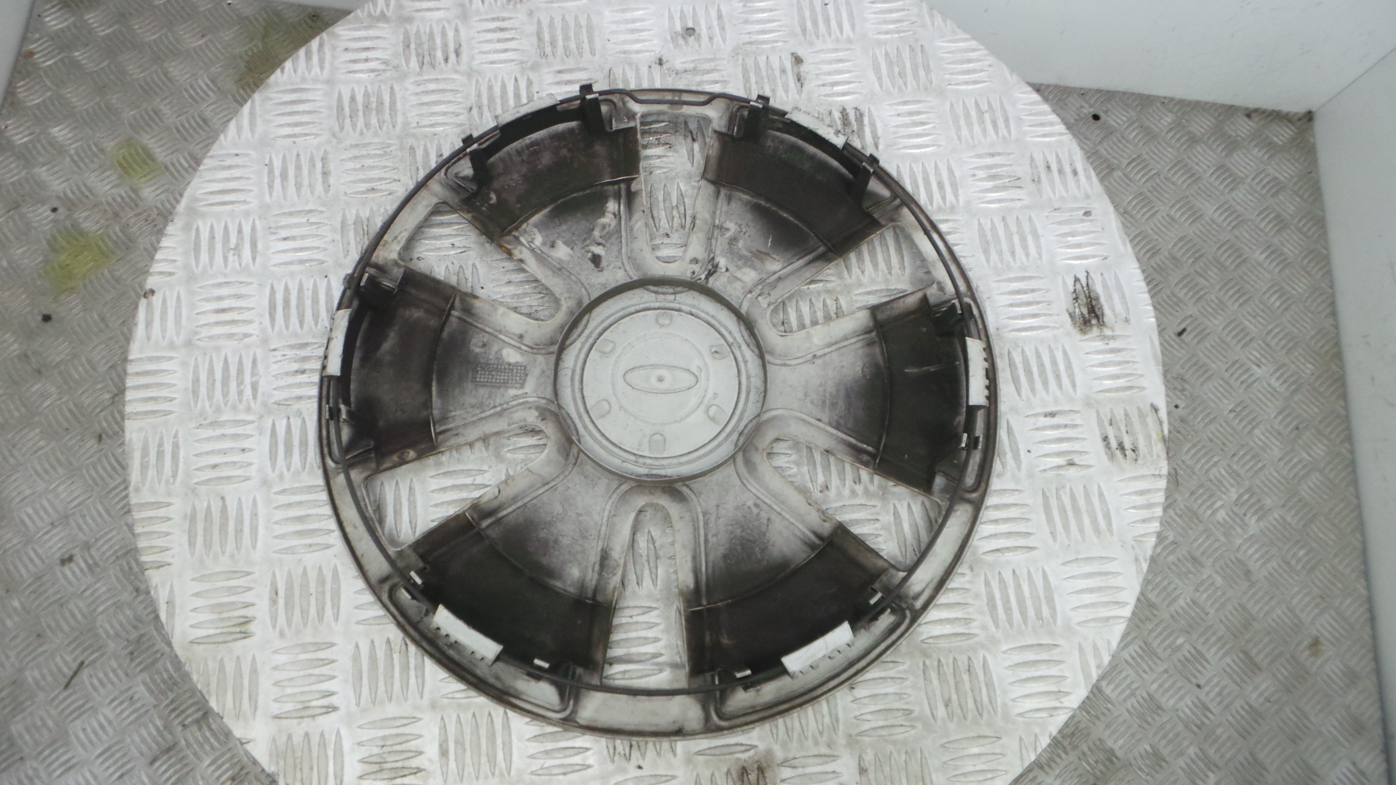 Tampões das rodas 6S61-1130-AA - FORD FIESTA V (JH_, JD_)-33657520