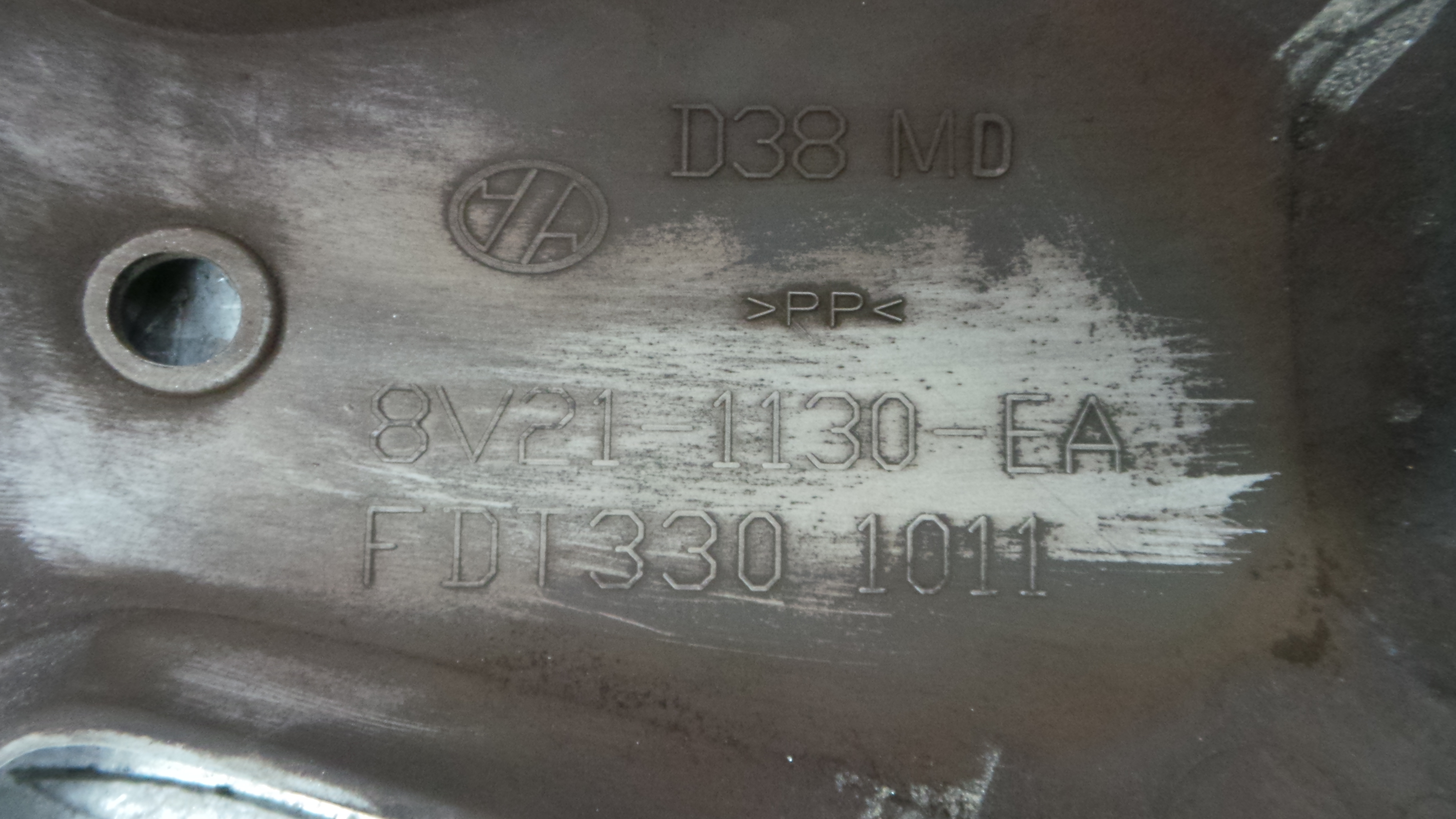 Tampões das rodas 8V21-1130-EA - FORD FIESTA VI (CB1, CCN)-33657529