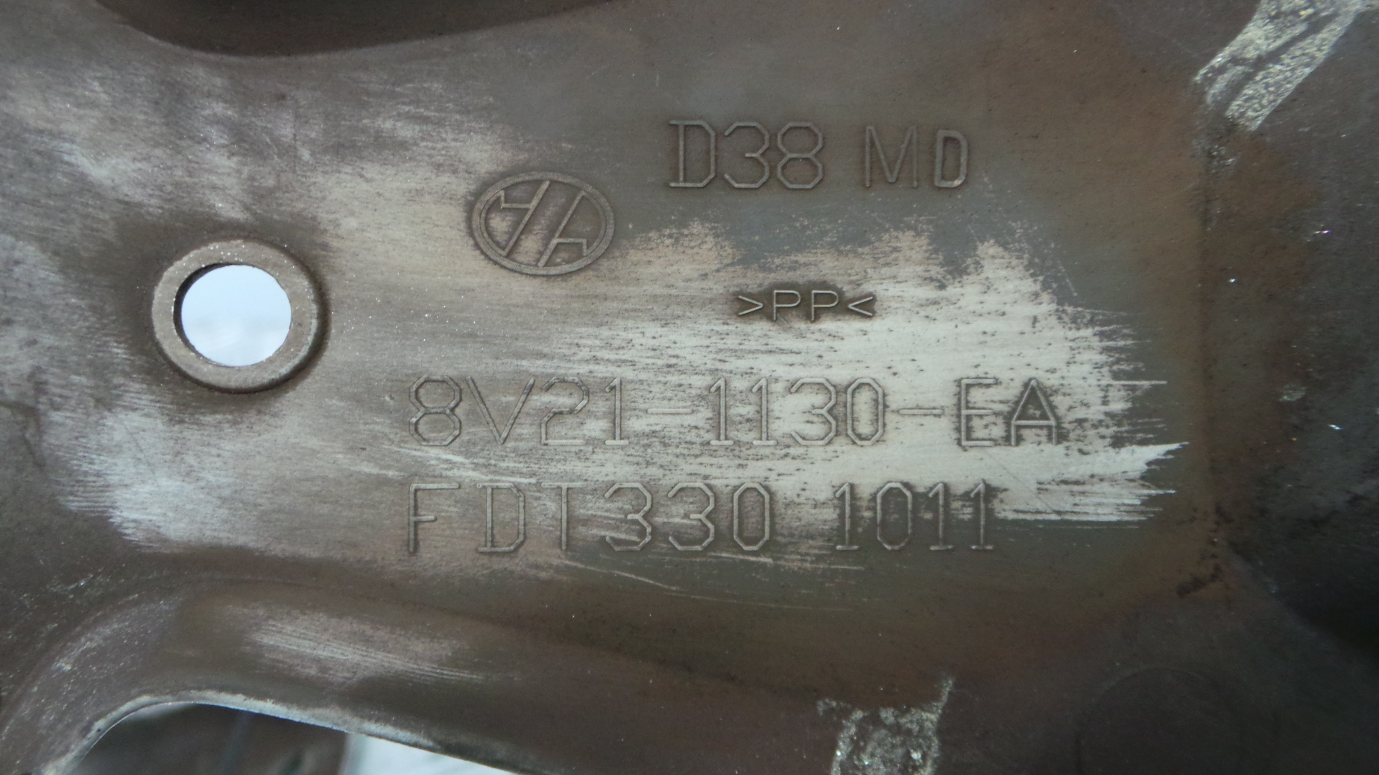 Tampões das rodas 8V21-1130-EA - FORD FIESTA VI (CB1, CCN)-33657532