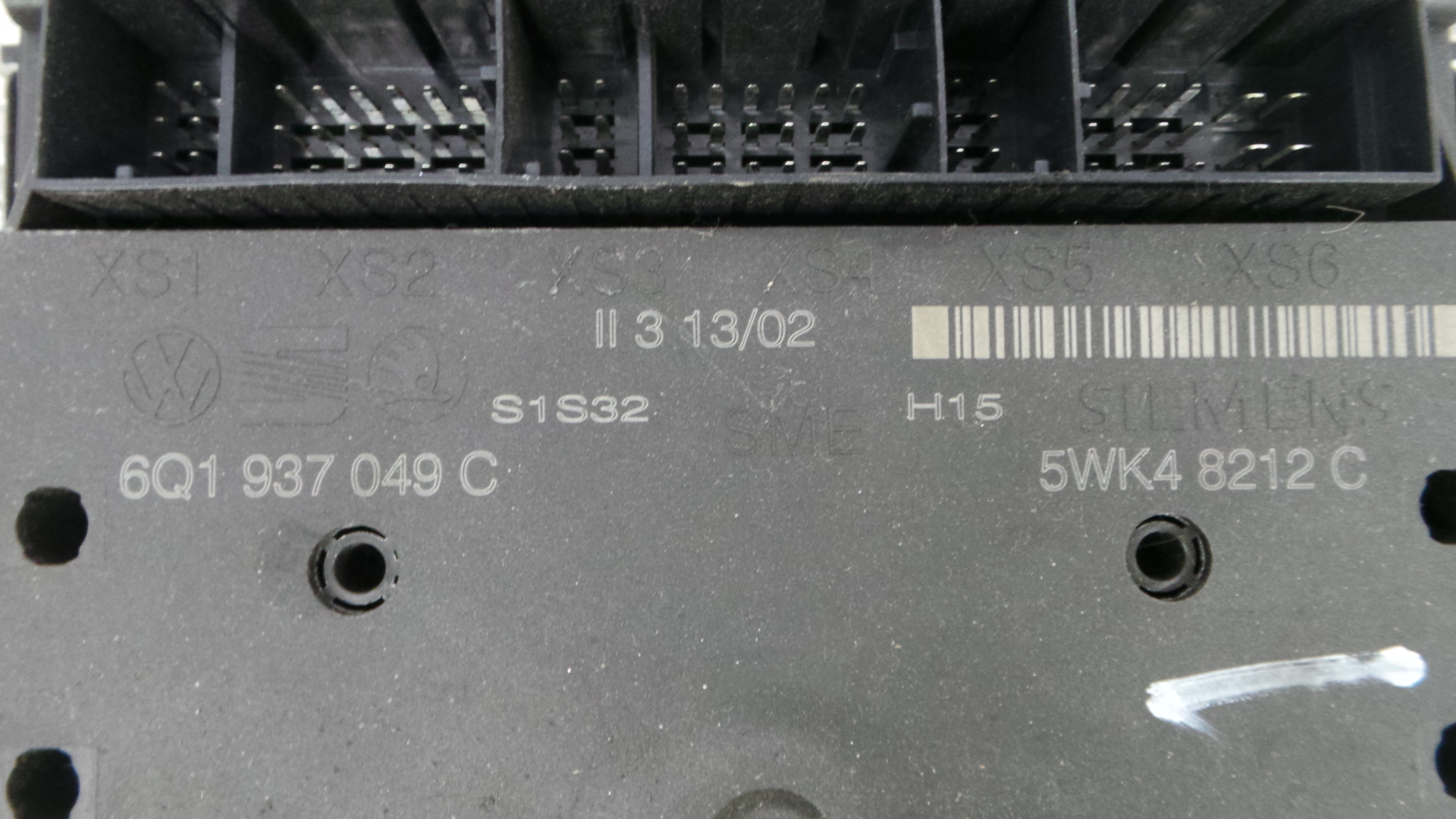 Caixa dos Fusíveis / BSI / UCH / SAM 6Q1937049C - VW POLO (9N_, 9A_)-33657557