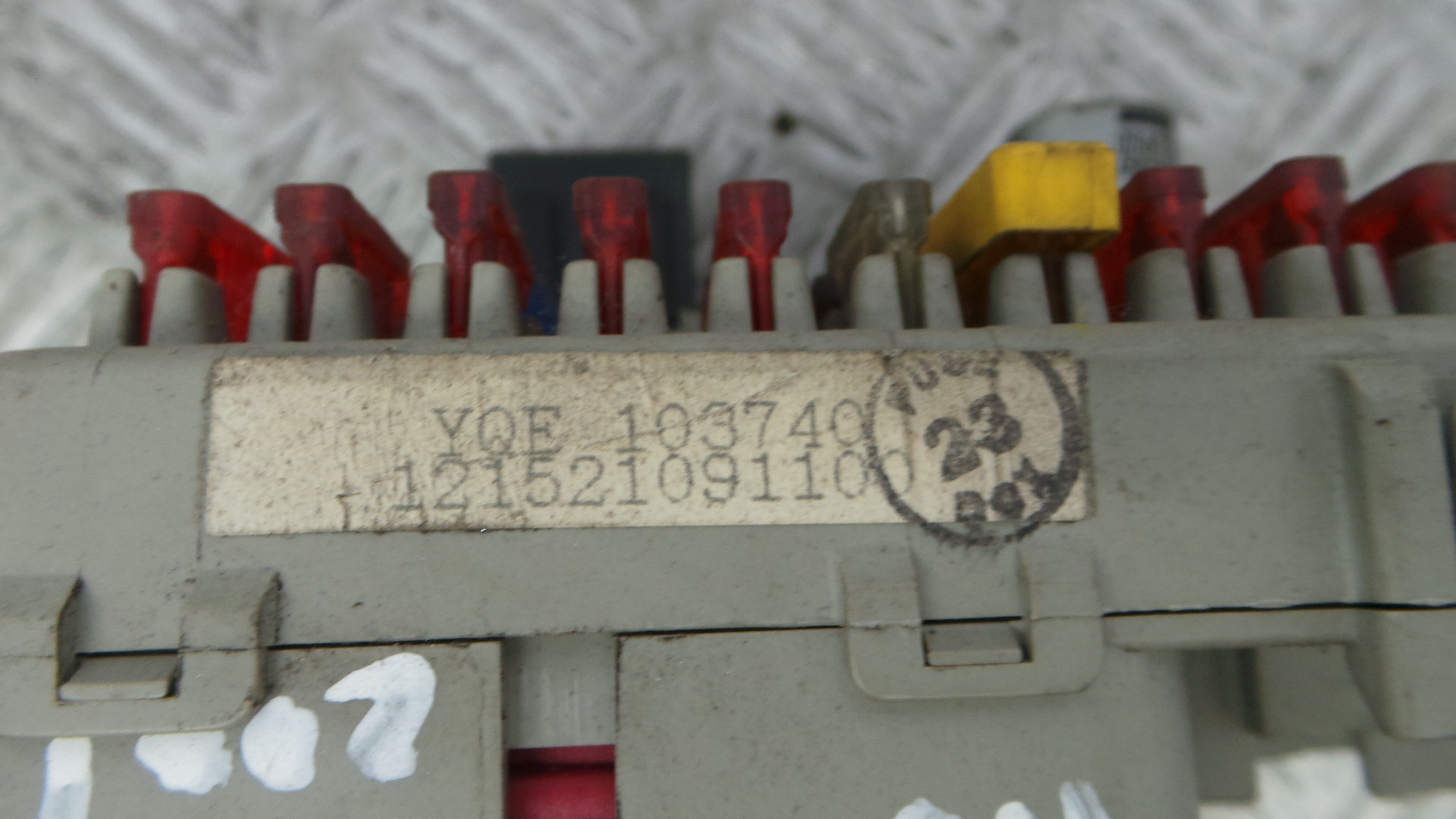 Caixa dos Fusíveis / BSI / UCH / SAM YQE103740 - ROVER 25 I Hatchback (RF)-33657567