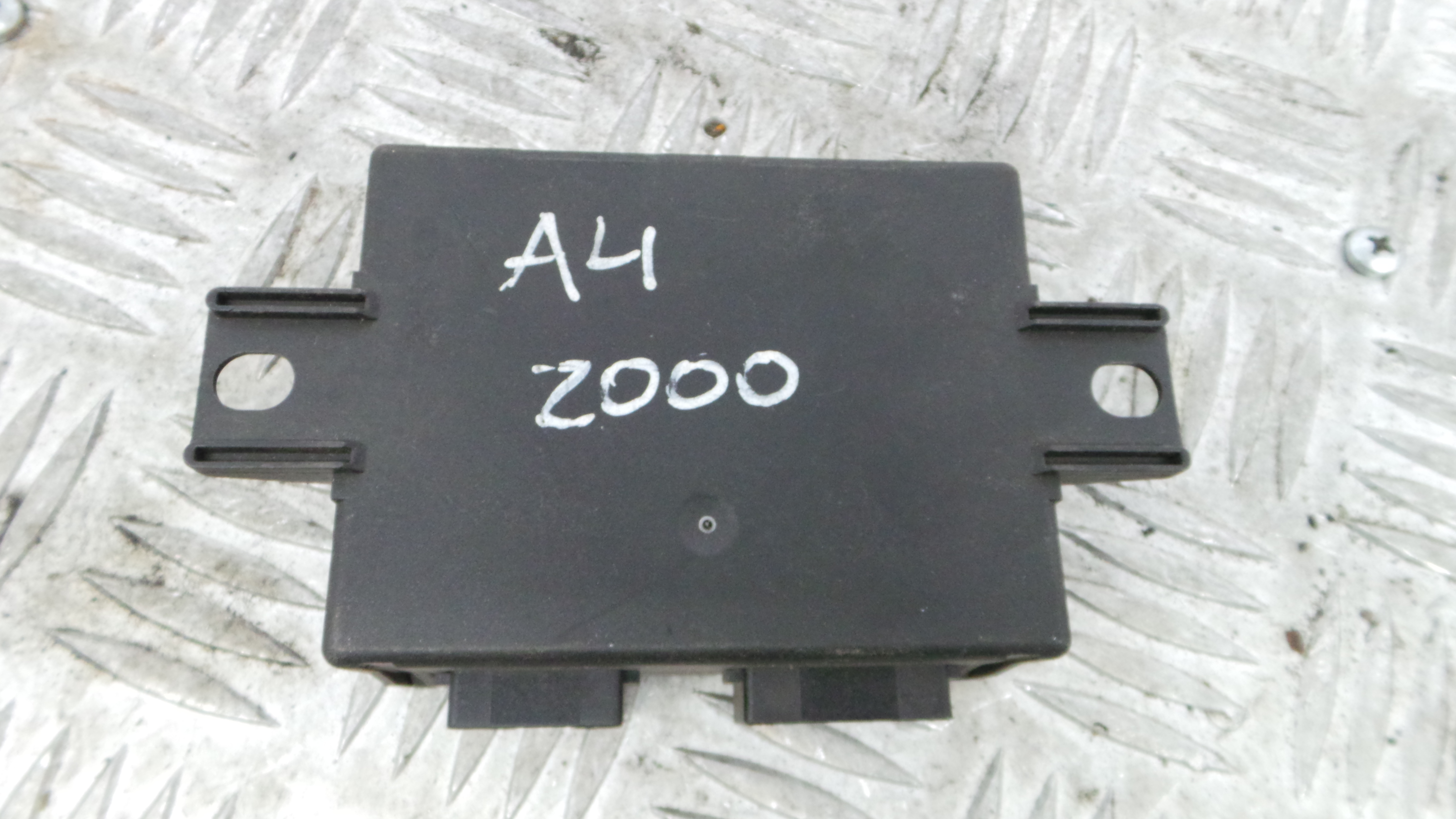 Centralina Sensores Estacionamento 8D0919283 - AUDI A4 B5 (8D2)-33657596 Centralina Sensores Estacionamento 8D0919283 - AUDI A4 B5 (8D2)-33657596