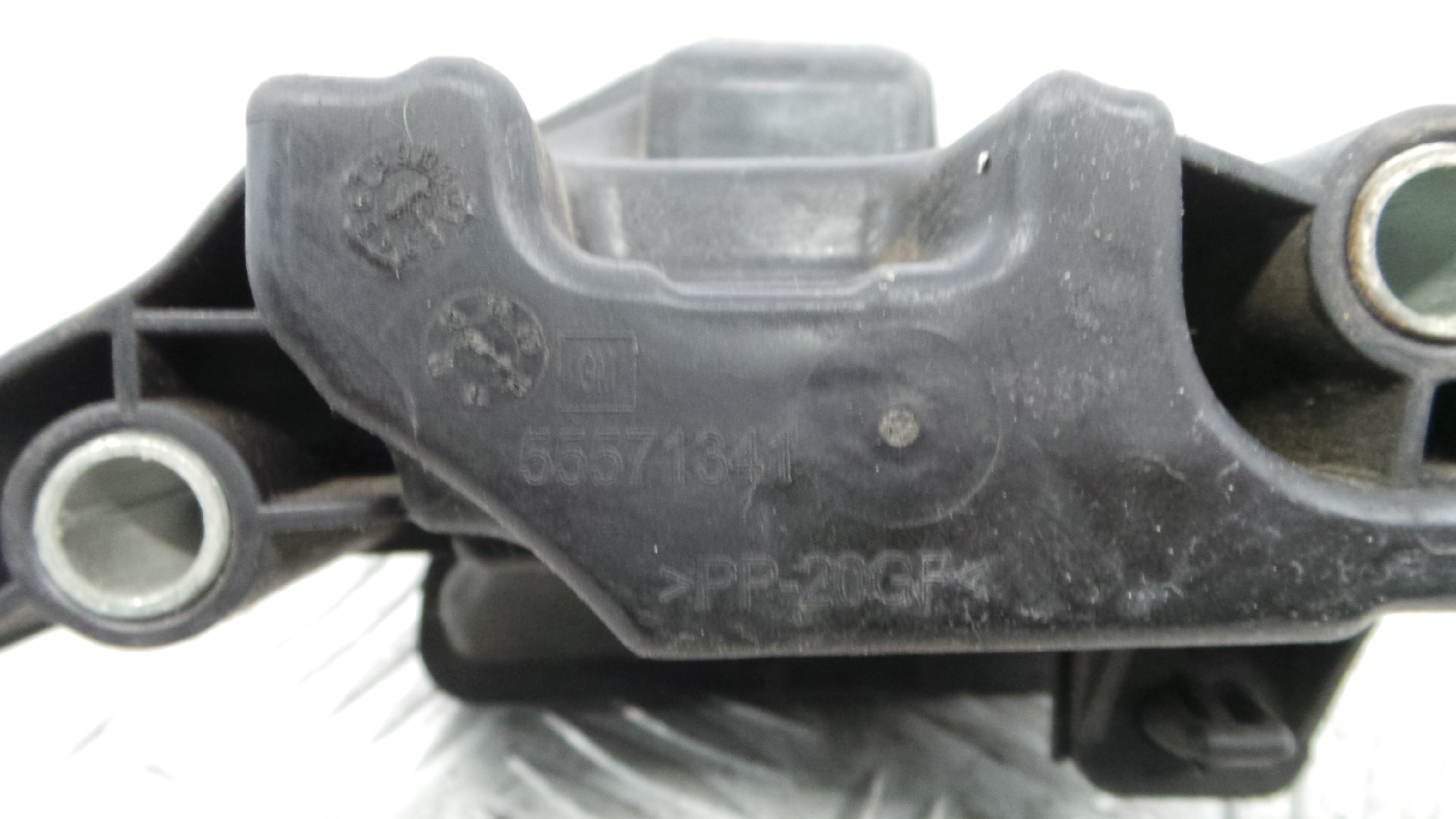 Atuador de vácuo 55571341 - OPEL CORSA D (S07)-33657629