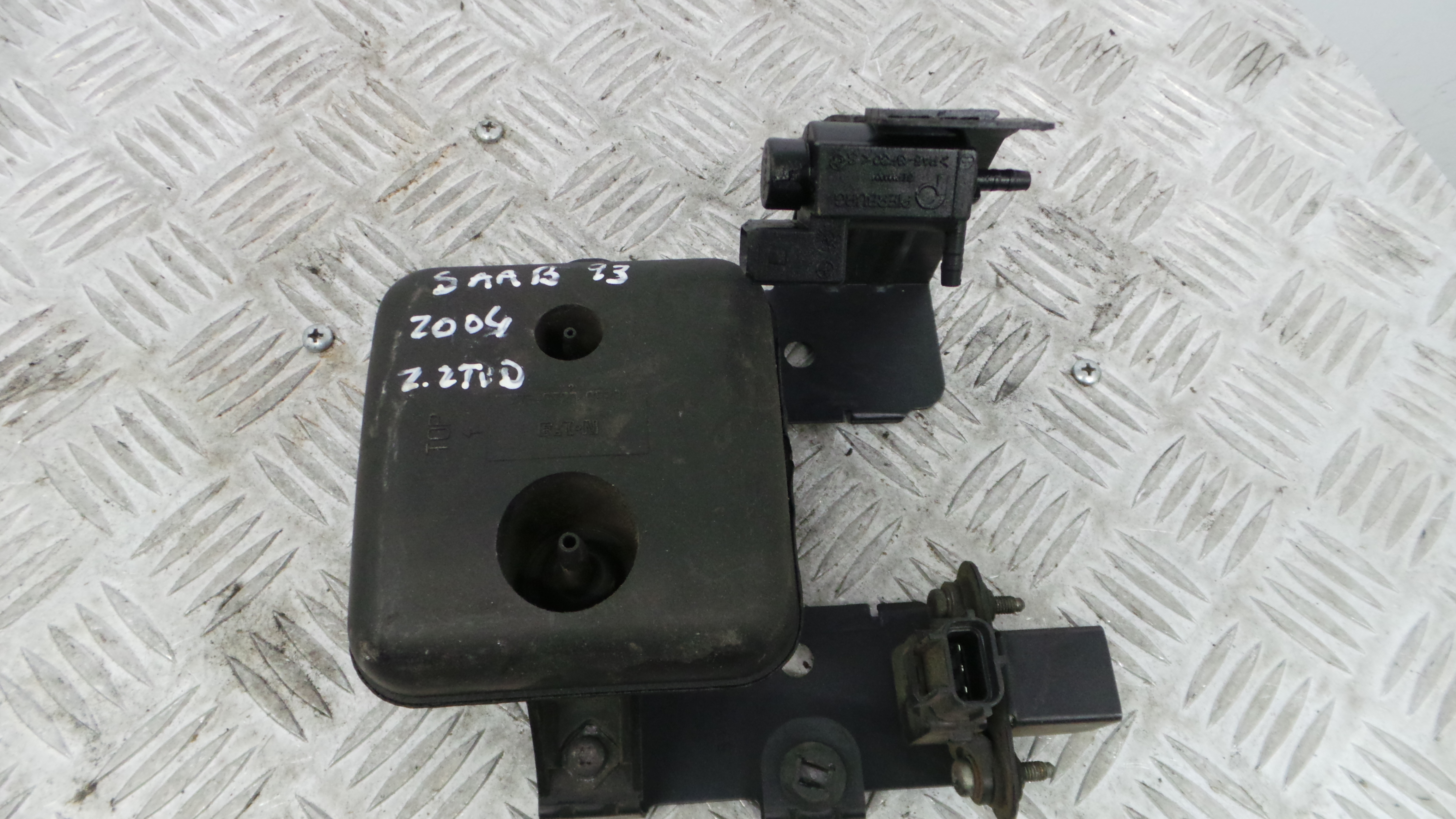 Atuador de vácuo 90502721 - SAAB 9-3 (YS3F, E79, D79, D75)-33657632
