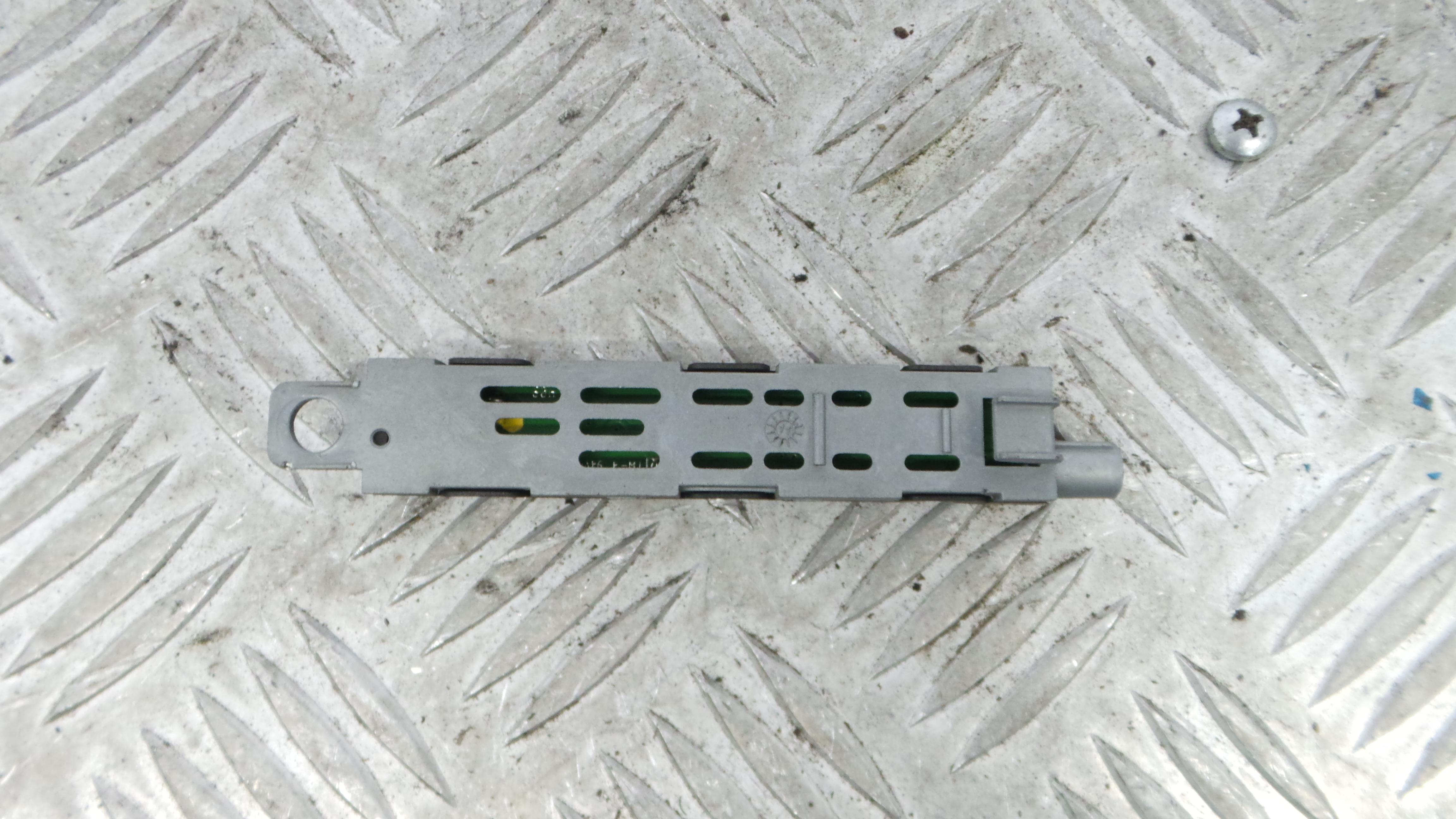 Adaptador Antena 8X0035225D - AUDI A1 (8X1, 8XK)-33657640