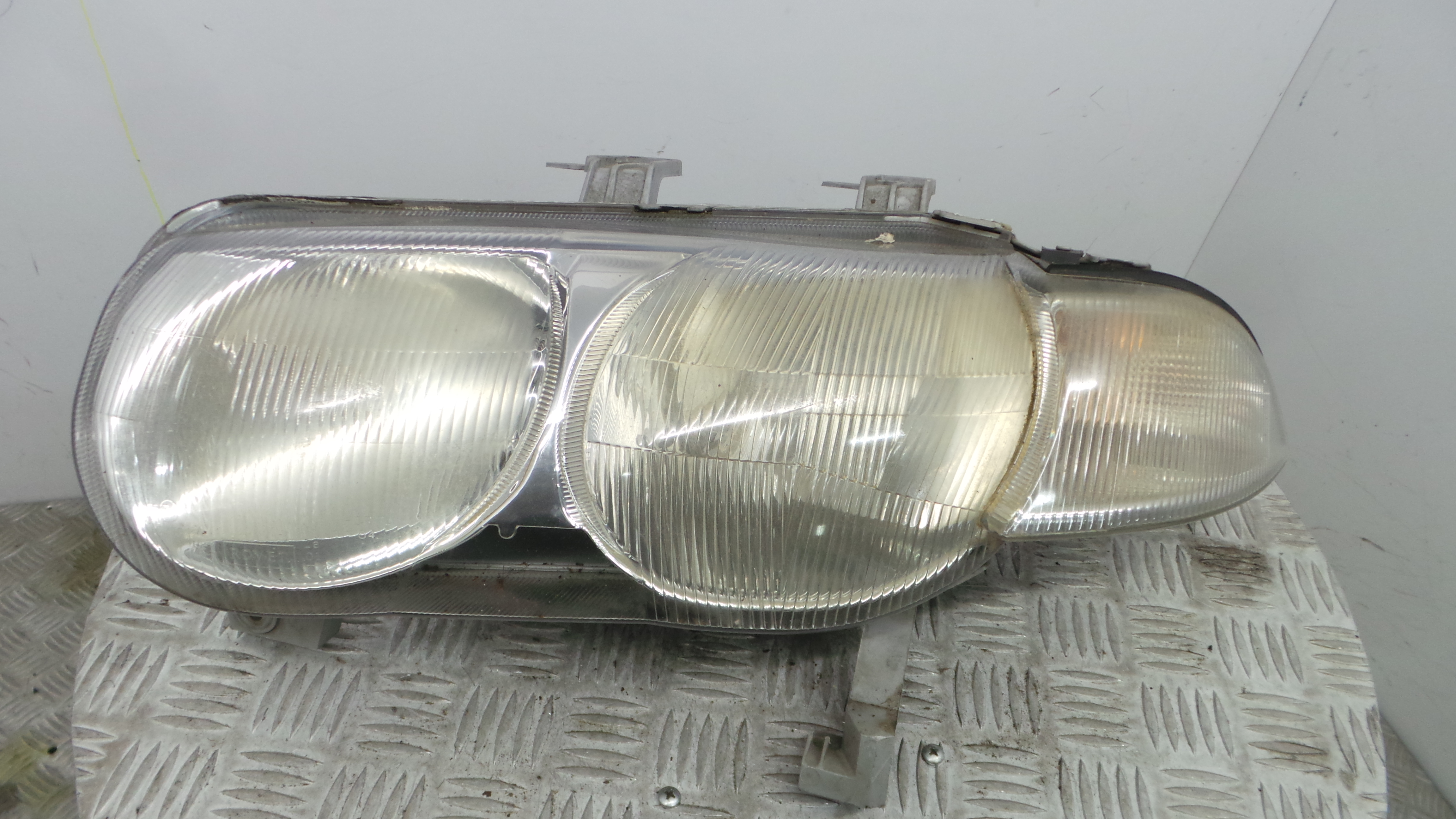 Ótica Esq 40230748 - ROVER 45 I Hatchback (RT)-33657737 Ótica Esq 40230748 - ROVER 45 I Hatchback (RT)-33657737