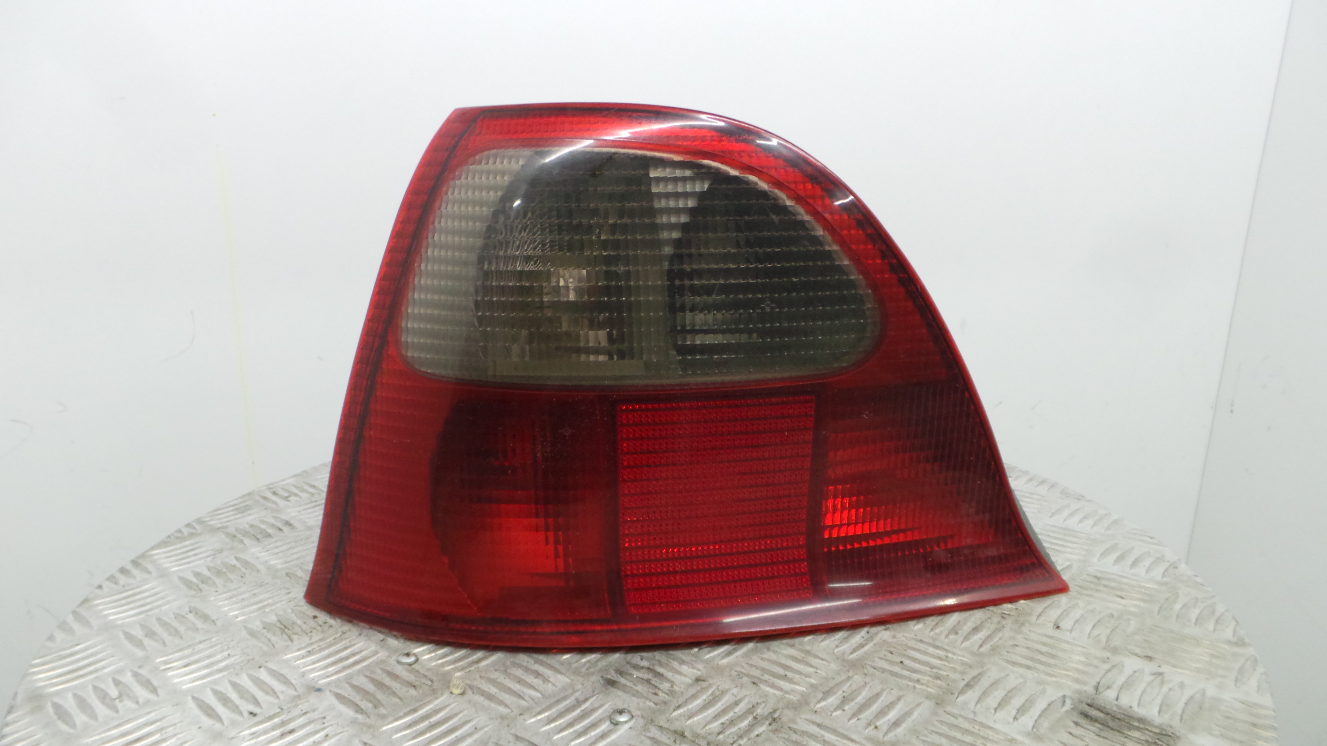 Farolim Stop Esq XFB10089 - ROVER 200 II Hatchback (RF)-33657761 Farolim Stop Esq XFB10089 - ROVER 200 II Hatchback (RF)-33657761