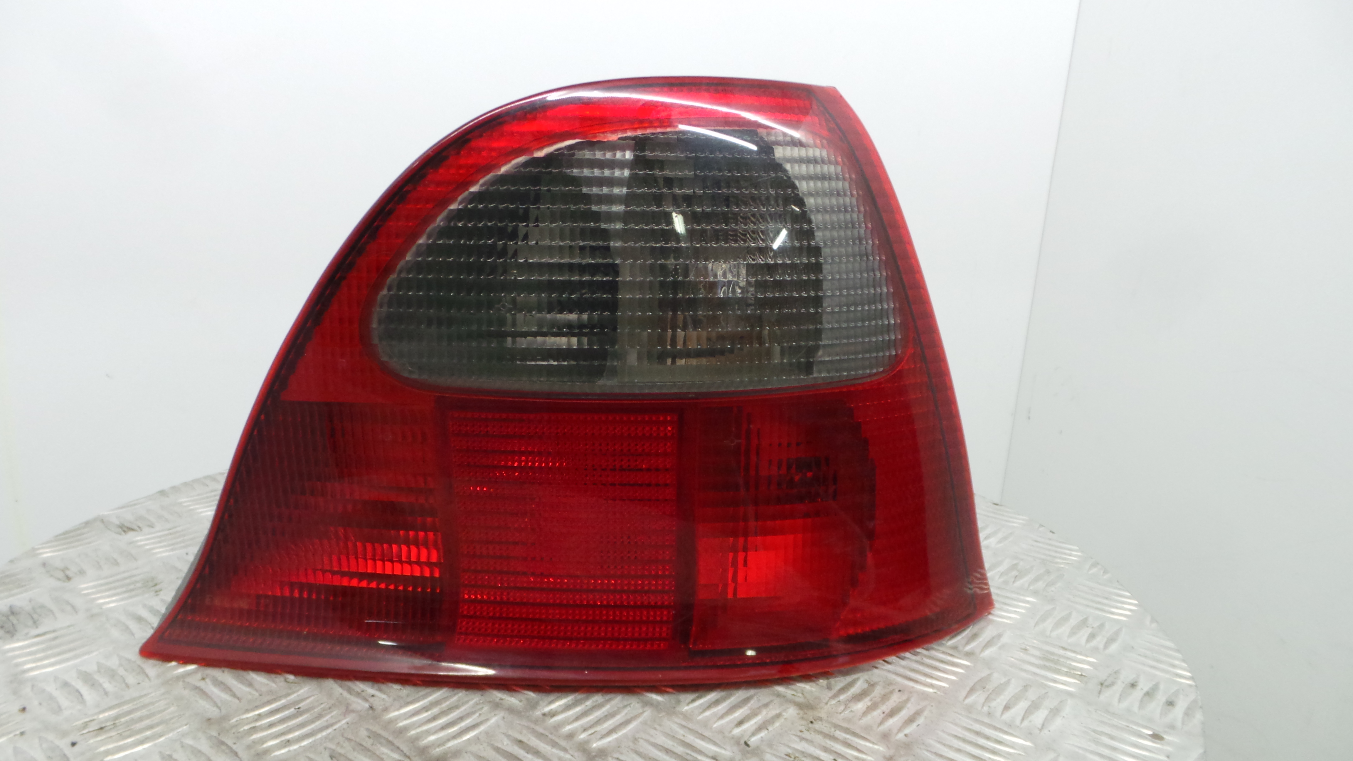 Farolim Stop Dto XFB10088 - ROVER 200 II Hatchback (RF)-33657793 Farolim Stop Dto XFB10088 - ROVER 200 II Hatchback (RF)-33657793