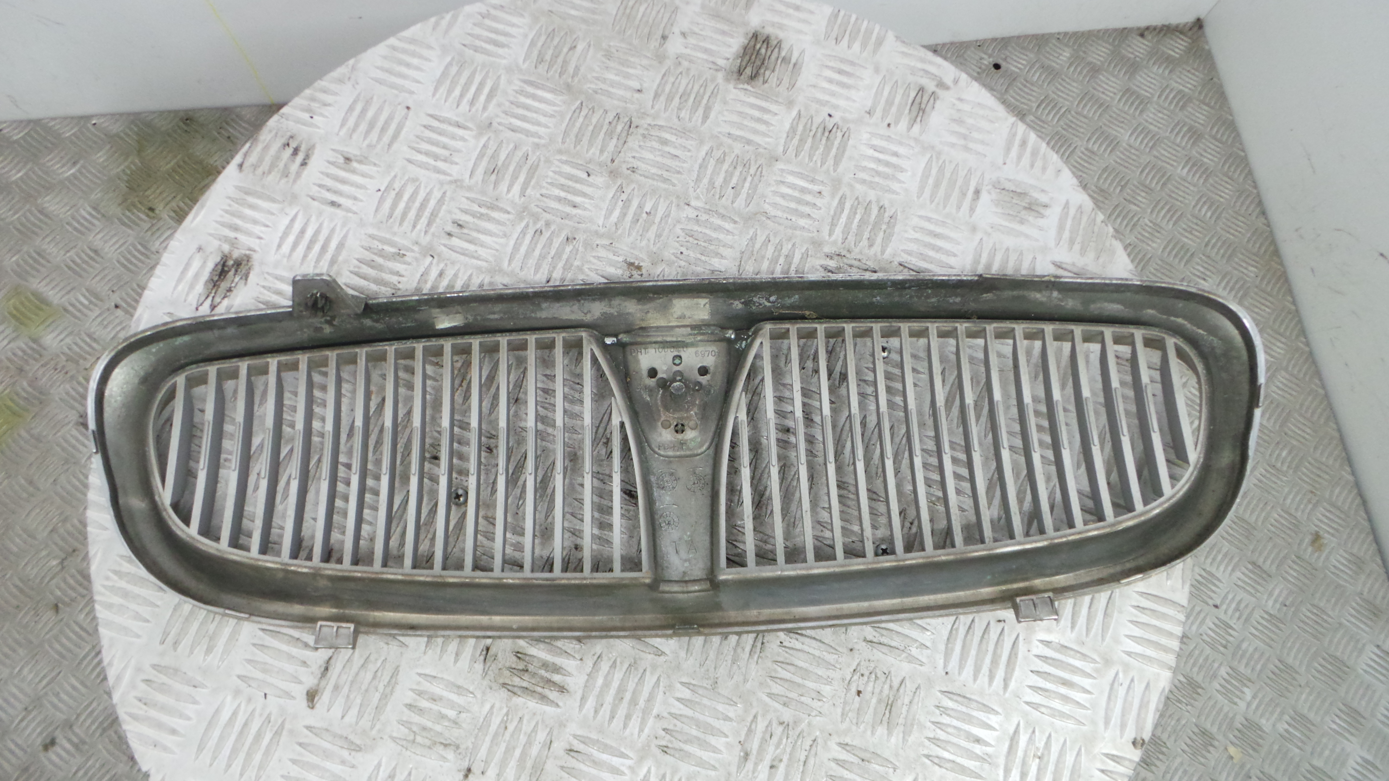 Grelha da Frente DHT100040 - ROVER 25 I Hatchback (RF)-33657873